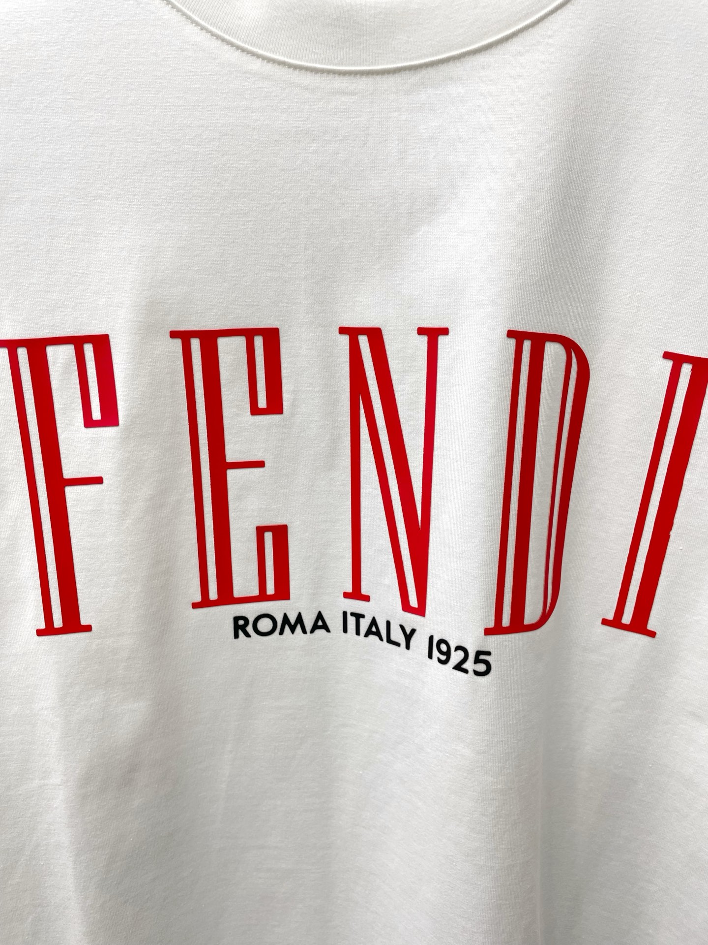 FENDI芬迪💥砸锅卖铁都要上的新款新款原单男士休闲短袖 高端定制 高端版本 时尚百搭爆款⚠️⚠️✨✨进口面料 手感超柔