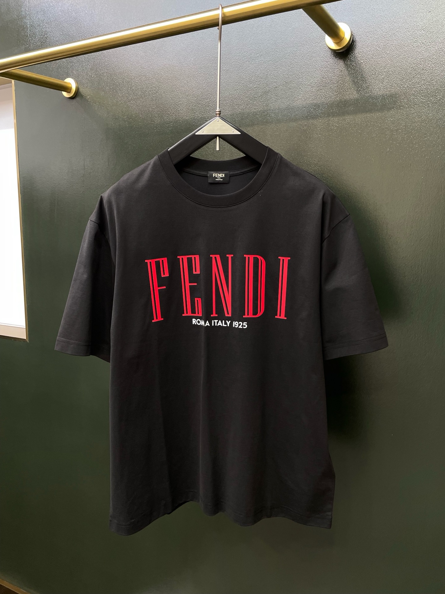 FENDI芬迪💥砸锅卖铁都要上的新款新款原单男士休闲短袖 高端定制 高端版本 时尚百搭爆款⚠️⚠️✨✨进口面料 手感超柔