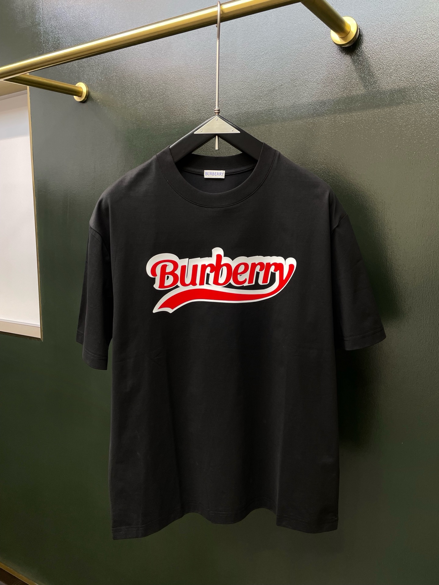 Burberry巴宝莉💥砸锅卖铁都要上的新款新款原单男士休闲短袖 高端定制 高端版本 时尚百搭爆款⚠️⚠️✨✨进口面料 