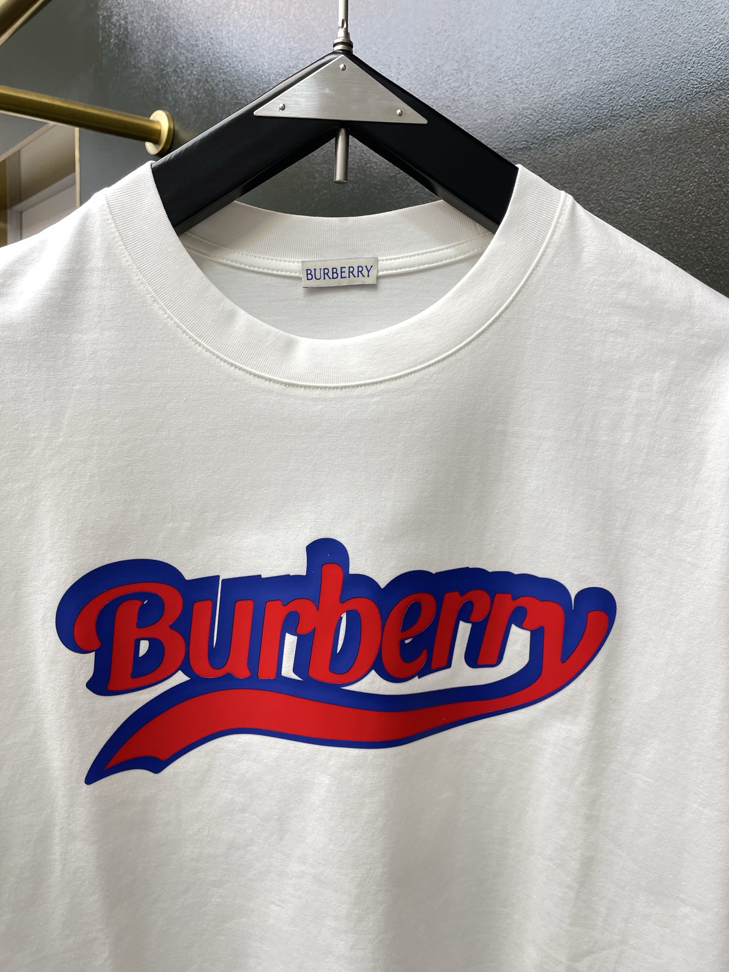 Burberry巴宝莉💥砸锅卖铁都要上的新款新款原单男士休闲短袖 高端定制 高端版本 时尚百搭爆款⚠️⚠️✨✨进口面料 