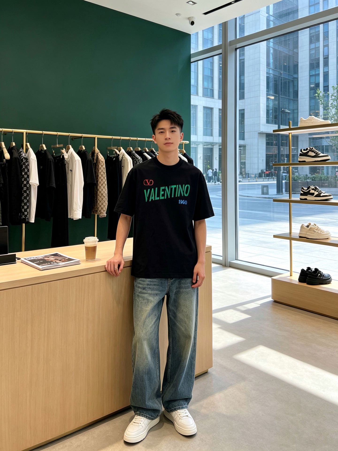 Valentino华伦天奴💥砸锅卖铁都要上的新款新款原单男士休闲短袖 高端定制 高端版本 时尚百搭爆款⚠️⚠️✨✨进口面