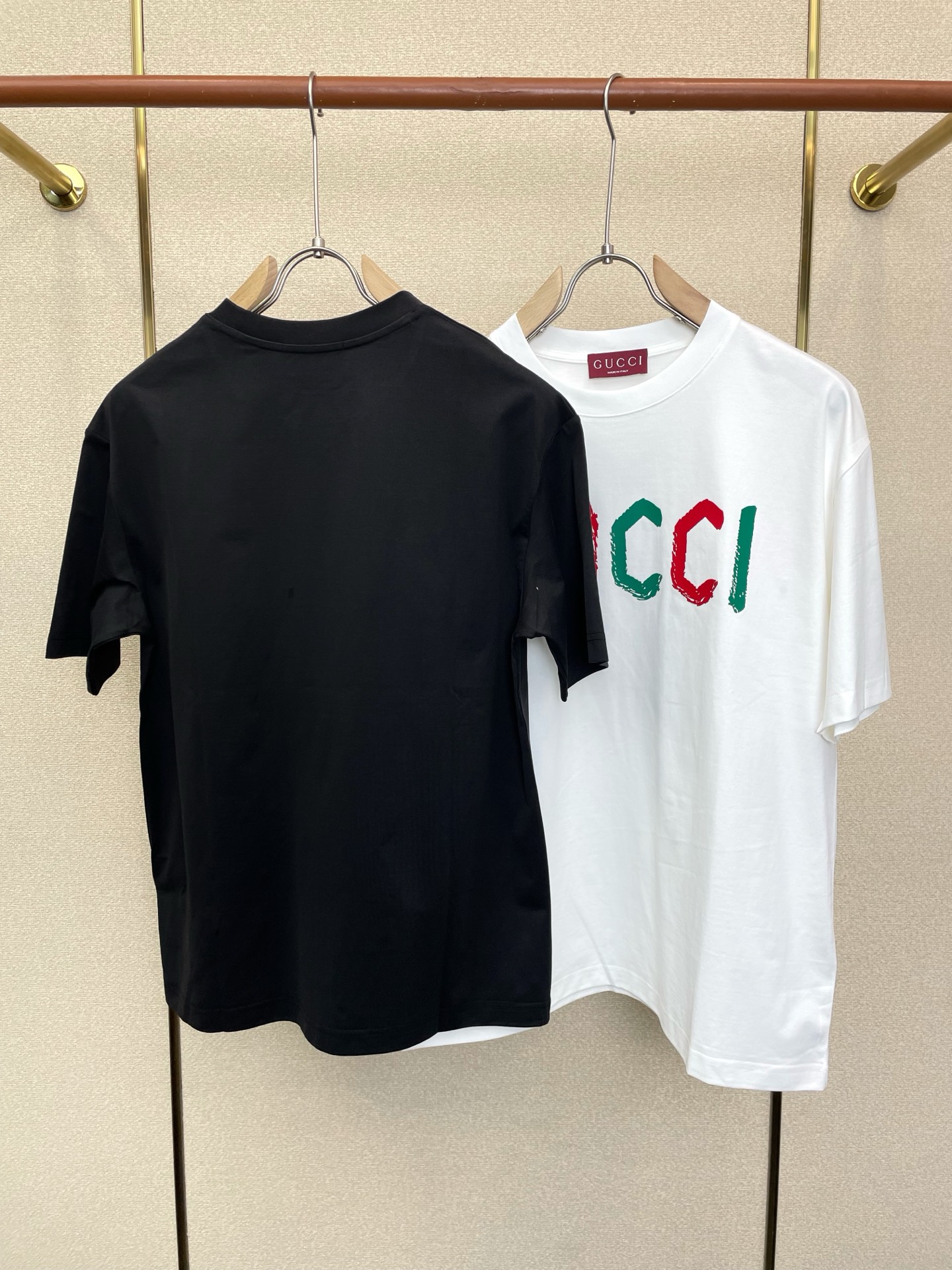 Gucci古驰💥砸锅卖铁都要上的新款新款原单男士休闲短袖 高端定制 高端版本 时尚百搭爆款⚠️⚠️✨✨进口面料 手感超柔