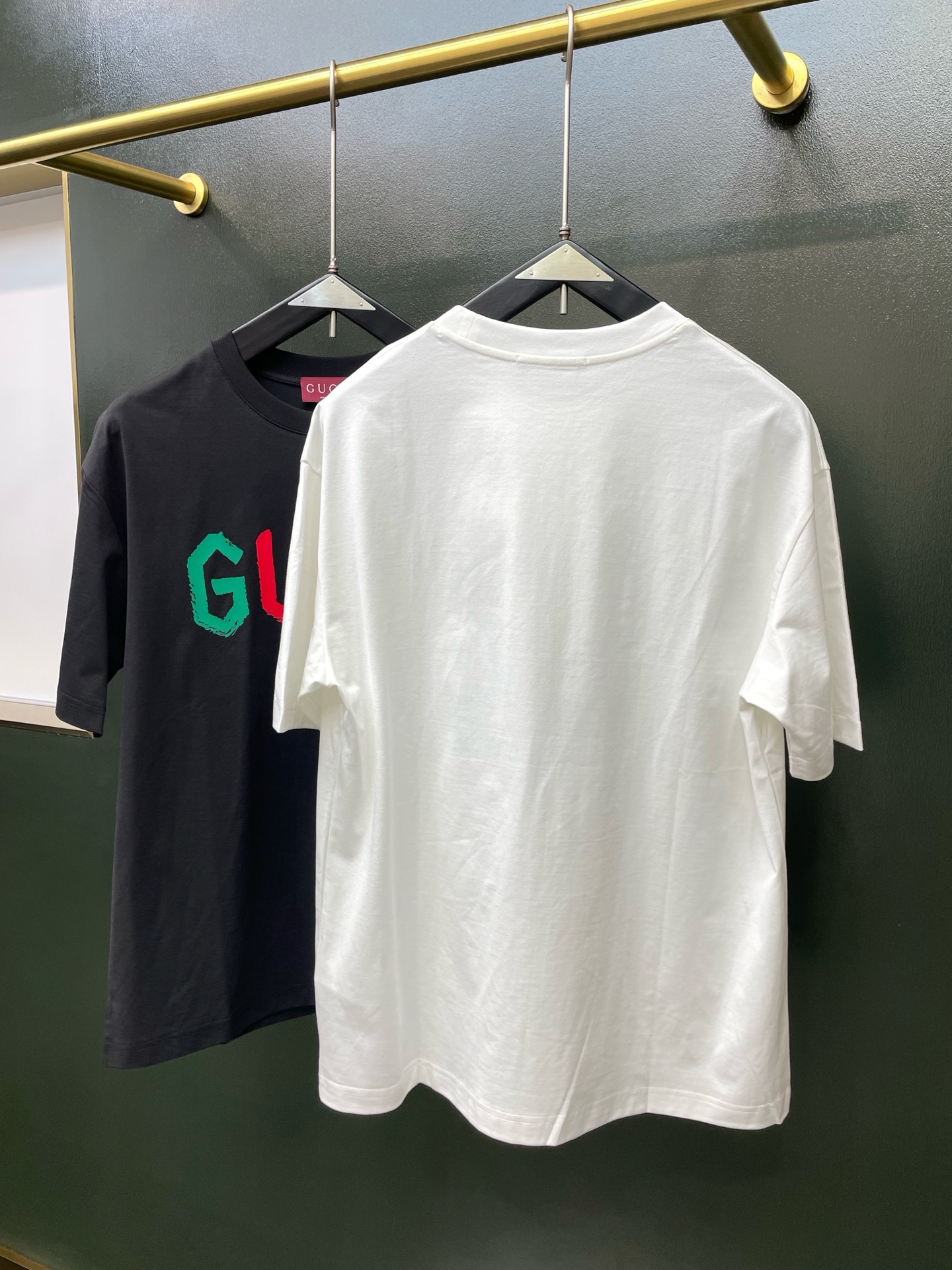 Gucci古驰💥砸锅卖铁都要上的新款新款原单男士休闲短袖 高端定制 高端版本 时尚百搭爆款⚠️⚠️✨✨进口面料 手感超柔