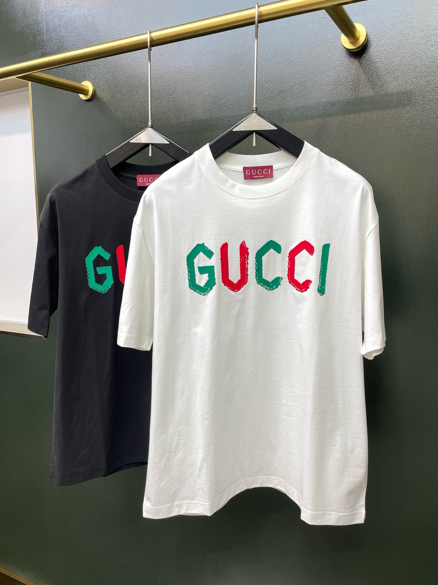 Gucci古驰💥砸锅卖铁都要上的新款新款原单男士休闲短袖 高端定制 高端版本 时尚百搭爆款⚠️⚠️✨✨进口面料 手感超柔