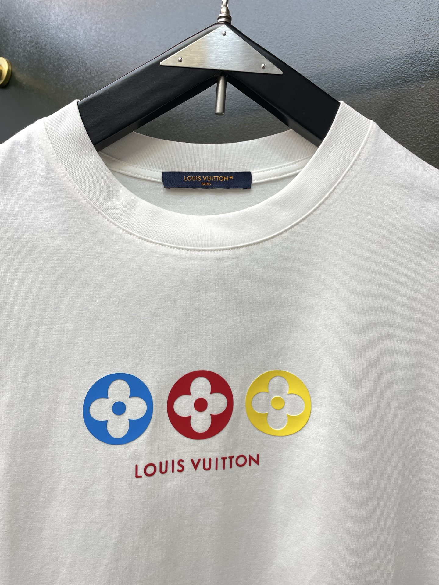 Louis Vuitton路易威登💥砸锅卖铁都要上的新款新款原单男士休闲短袖 高端定制 高端版本 时尚百搭爆款⚠️⚠️✨