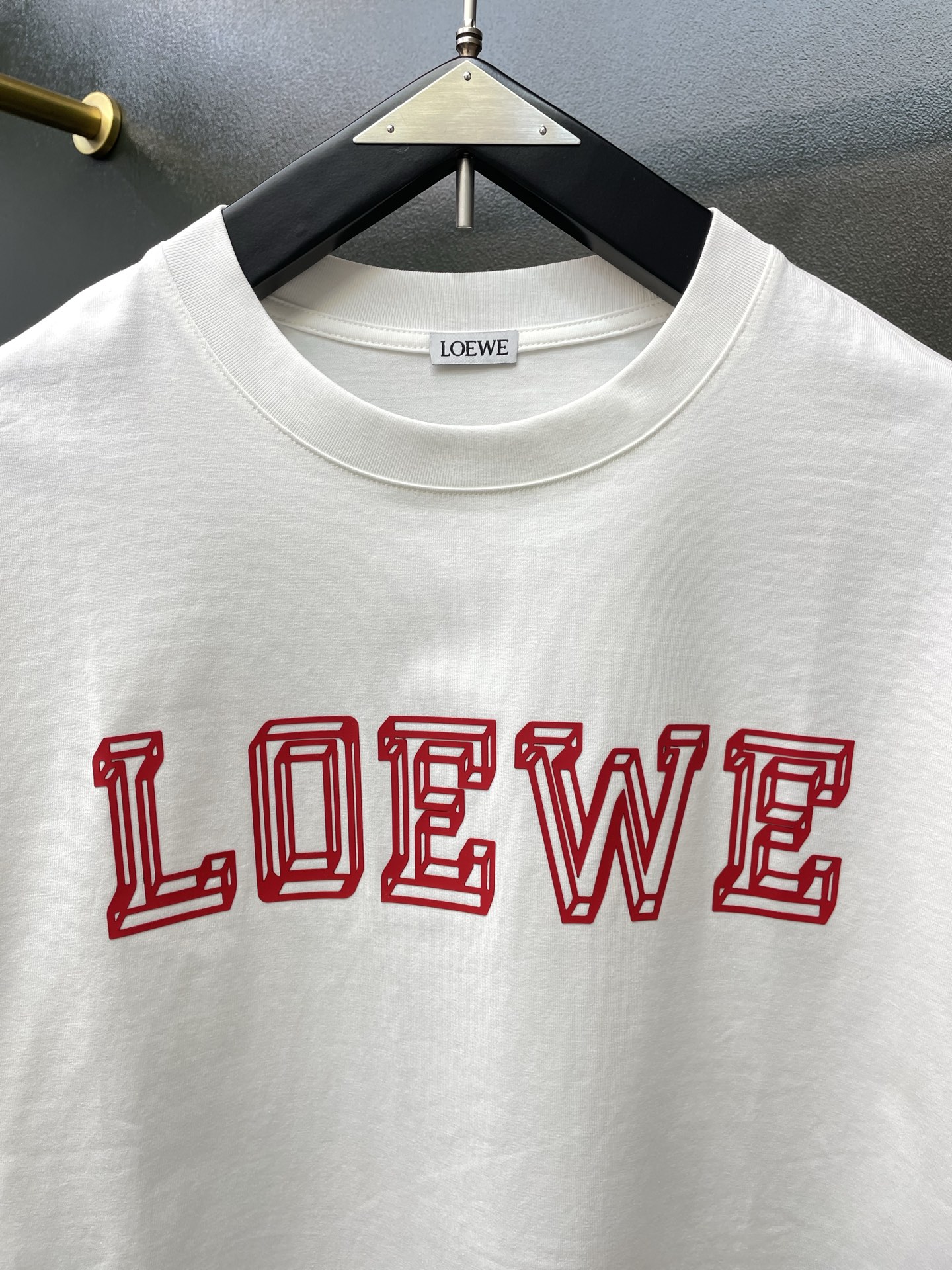 LOEWE罗意威💥砸锅卖铁都要上的新款新款原单男士休闲短袖 高端定制 高端版本 时尚百搭爆款⚠️⚠️✨✨进口面料 手感超