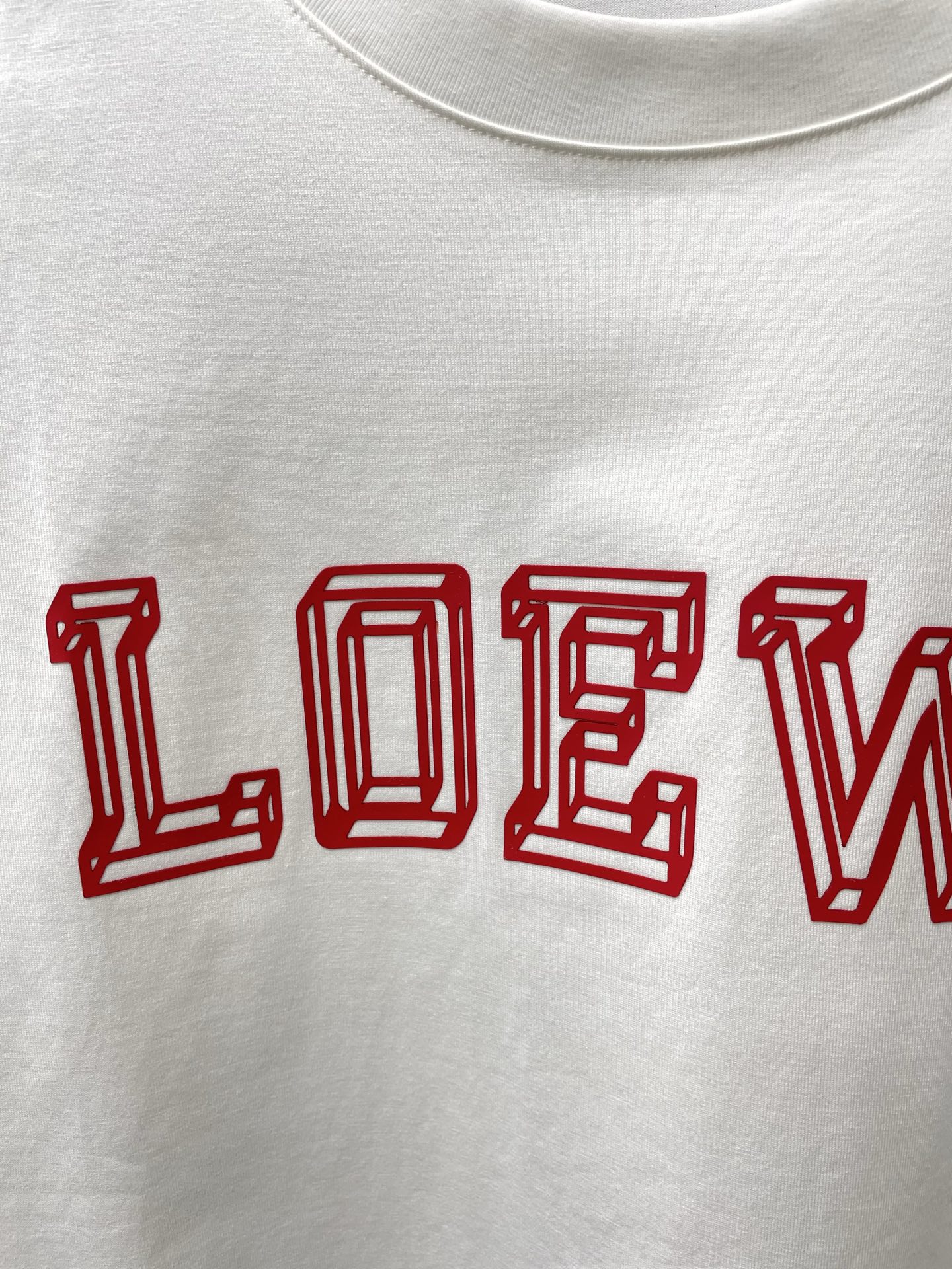 LOEWE罗意威💥砸锅卖铁都要上的新款新款原单男士休闲短袖 高端定制 高端版本 时尚百搭爆款⚠️⚠️✨✨进口面料 手感超