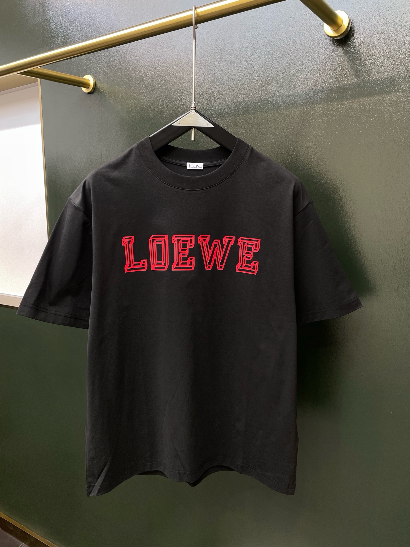 LOEWE罗意威💥砸锅卖铁都要上的新款新款原单男士休闲短袖 高端定制 高端版本 时尚百搭爆款⚠️⚠️✨✨进口面料 手感超