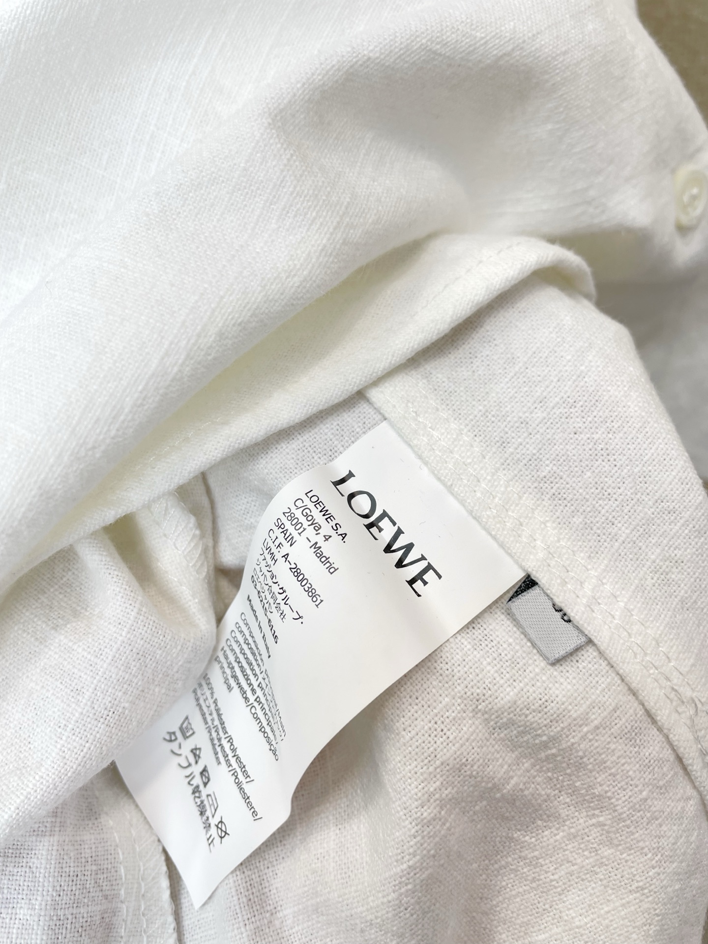 LOEWE罗意威👚砸锅卖铁都要上的新款👚新款女装休闲长袖 高端版本！独特设计 专柜定制面料 透气舒适度高，细节无可挑剔，