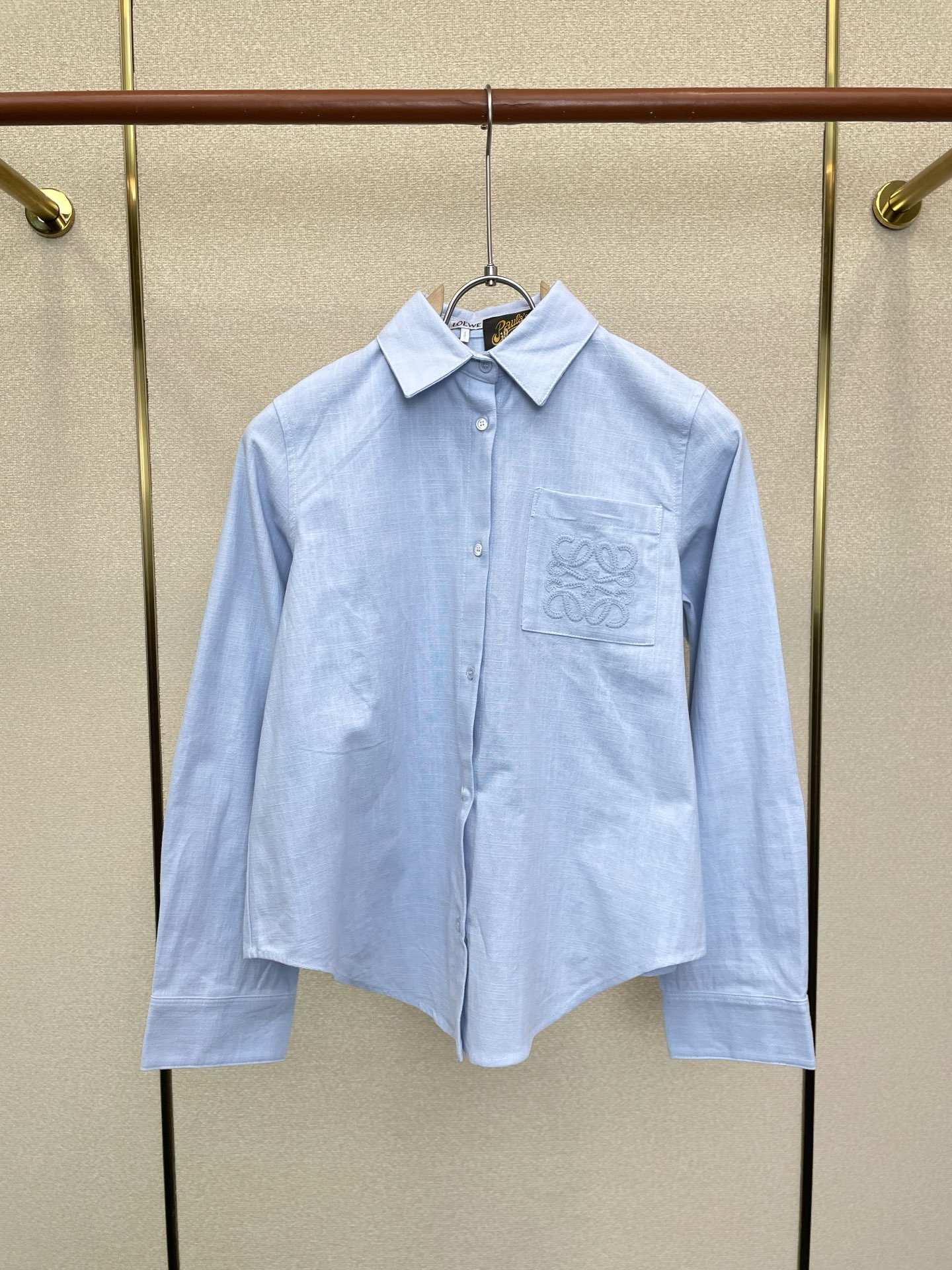 LOEWE罗意威👚砸锅卖铁都要上的新款👚新款女装休闲长袖 高端版本！独特设计 专柜定制面料 透气舒适度高，细节无可挑剔，