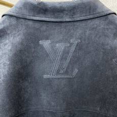 Louis Vuitton路易威登💥砸锅卖铁都要上的新款新款原单男士休闲西服外套 高端定制 高端版本 时尚百搭爆款⚠️⚠ Louis Vuitton路易威登💥砸锅卖铁都要上的新款新款原单男士休闲西服外套 高端定制 高端版本 时尚百搭爆款⚠️⚠