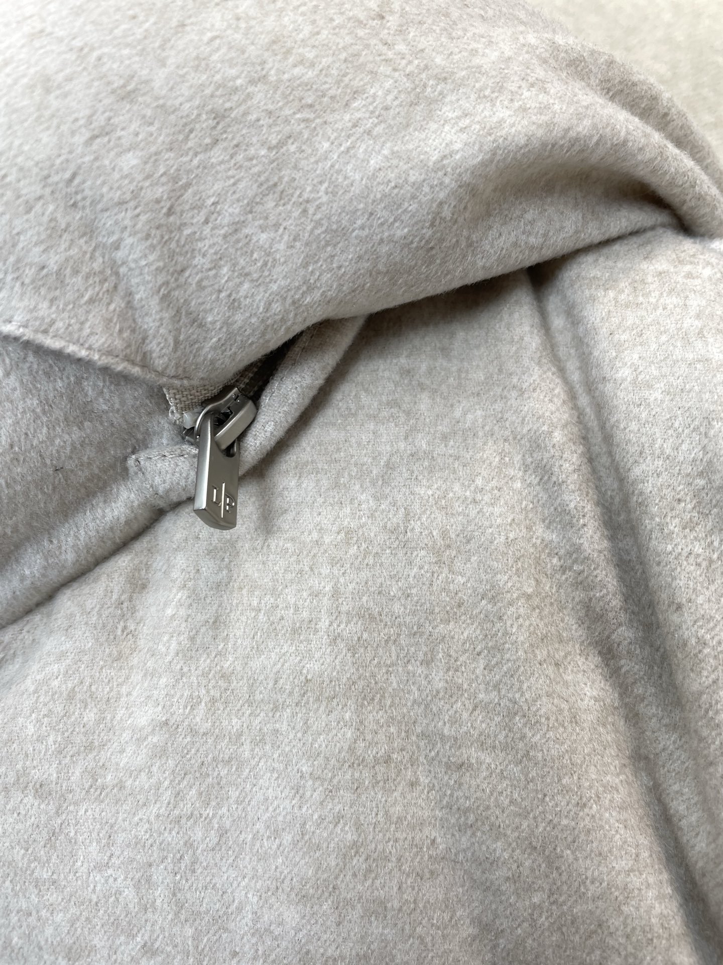 羽绒服-Loro piana-Loro Piana诺悠翩雅💥砸锅卖铁都要上的新款新款原单男士休闲连帽羽绒服 高端定制 高