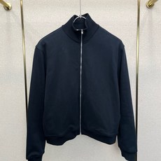 Acne Studios💥砸锅卖铁都要上的新款最新时尚立领外套 经典设计与颜值爆棚的外套 品质更是无法挑剔品控可以直接入 Acne Studios💥砸锅卖铁都要上的新款最新时尚立领外套 经典设计与颜值爆棚的外套 品质更是无法挑剔品控可以直接入
