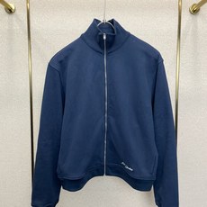 Acne Studios💥砸锅卖铁都要上的新款最新时尚立领外套 经典设计与颜值爆棚的外套 品质更是无法挑剔品控可以直接入 Acne Studios💥砸锅卖铁都要上的新款最新时尚立领外套 经典设计与颜值爆棚的外套 品质更是无法挑剔品控可以直接入