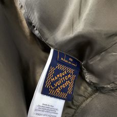 Louis Vuitton路易威登💥砸锅卖铁都要上的新款最新时尚满印连帽夹克外套 经典设计与颜值爆棚的外套 品质更是无法 Louis Vuitton路易威登💥砸锅卖铁都要上的新款最新时尚满印连帽夹克外套 经典设计与颜值爆棚的外套 品质更是无法