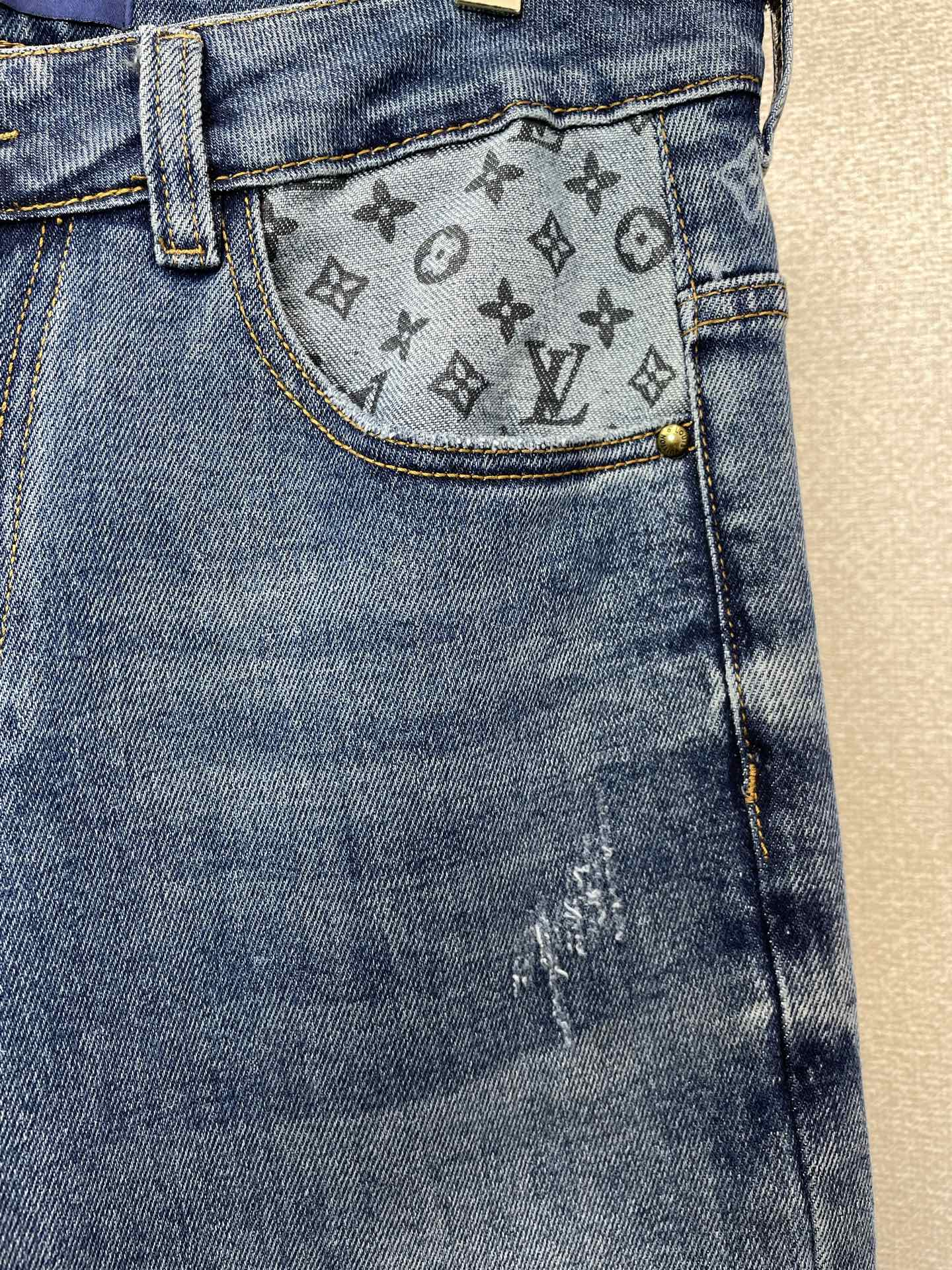 Louis Vuitton路易威登💥砸锅卖铁都要上的新款新款休闲牛仔裤👖高端版本！专柜定制面料 透气舒适度高，细节无可挑