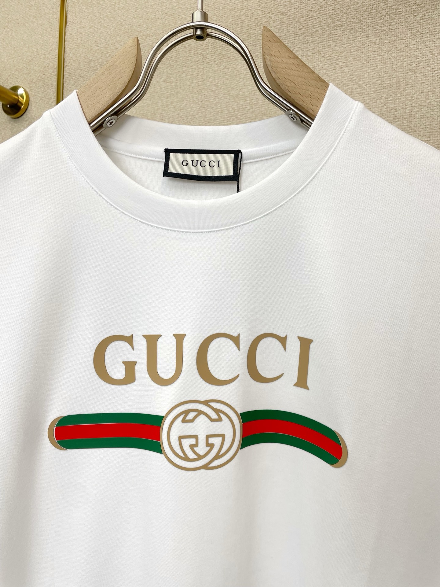 Gucci古驰💥砸锅卖铁都要上的新款新款原单男士休闲短袖 高端定制 高端版本 时尚百搭爆款⚠️⚠️✨✨进口面料 手感超柔