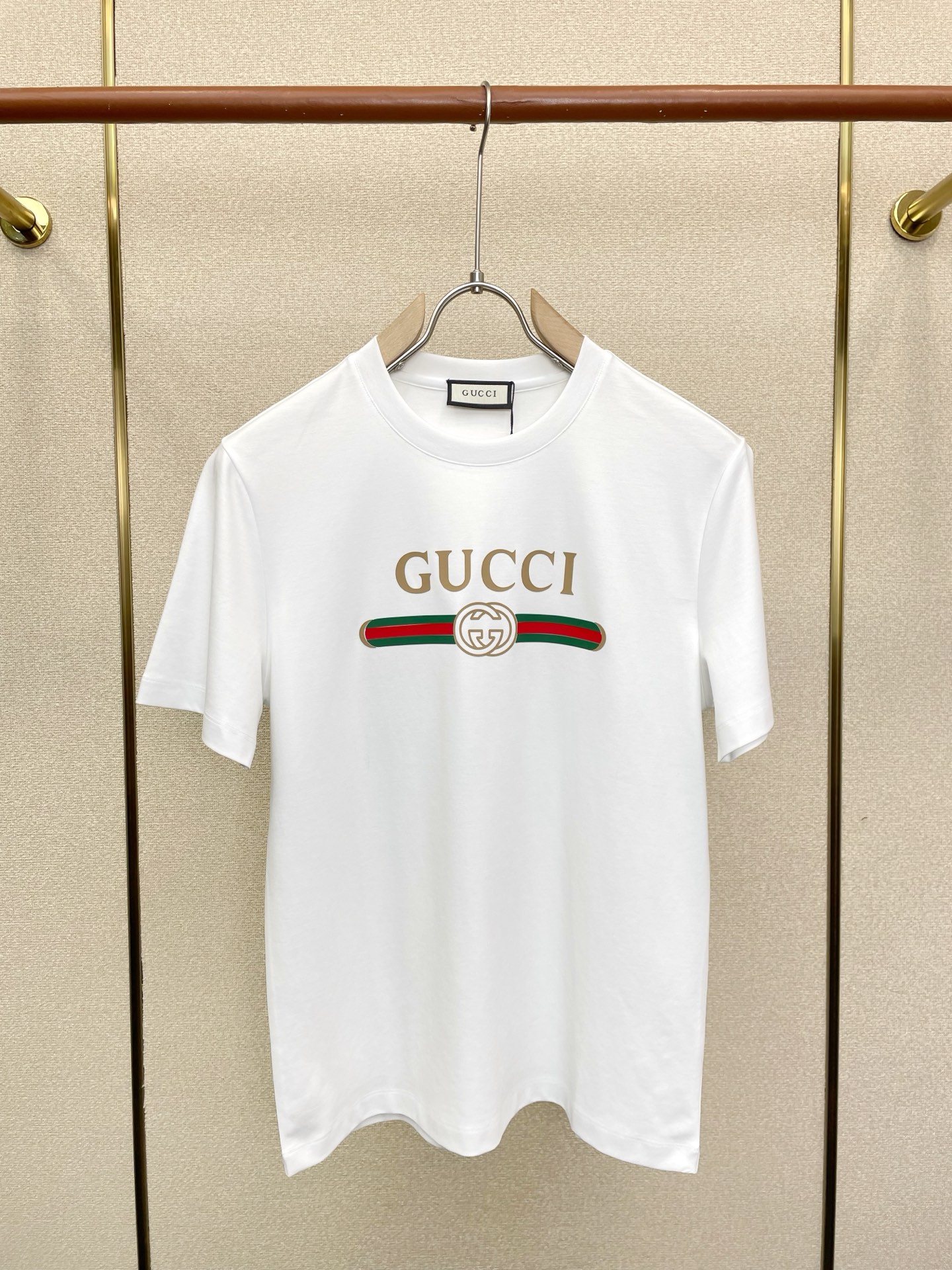 Gucci古驰💥砸锅卖铁都要上的新款新款原单男士休闲短袖 高端定制 高端版本 时尚百搭爆款⚠️⚠️✨✨进口面料 手感超柔