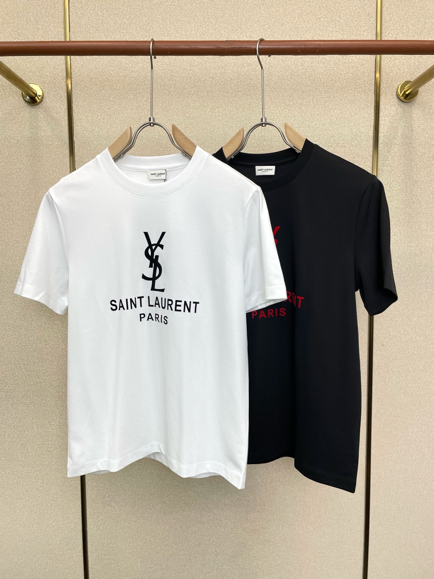 SAINT Laurent圣罗兰💥砸锅卖铁都要上的新款新款原单男士休闲短袖 高端定制 高端版本 时尚百搭爆款⚠️⚠️✨✨