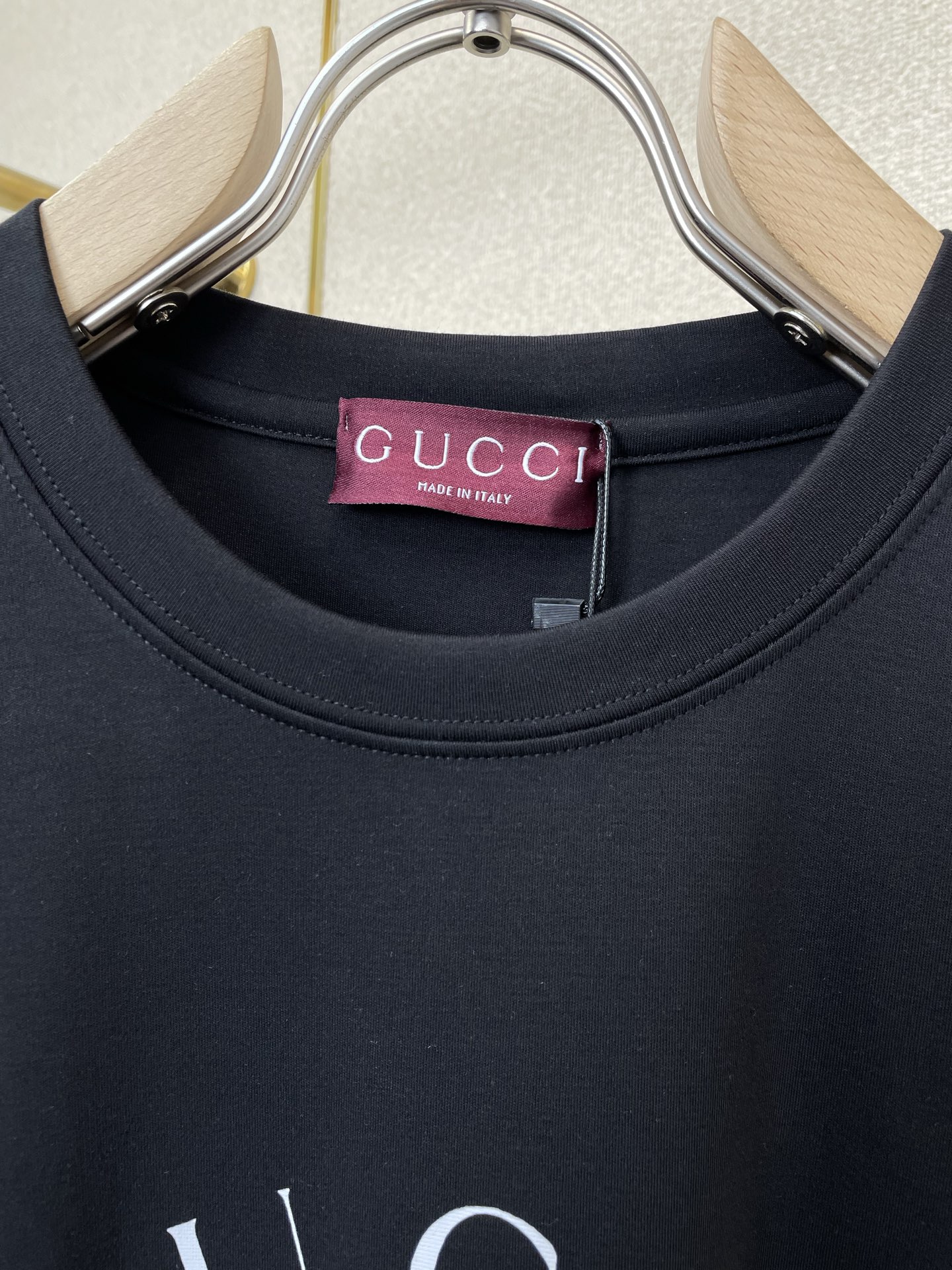 Gucci古驰💥砸锅卖铁都要上的新款新款原单男士休闲短袖 高端定制 高端版本 时尚百搭爆款⚠️⚠️✨✨进口面料 手感超柔