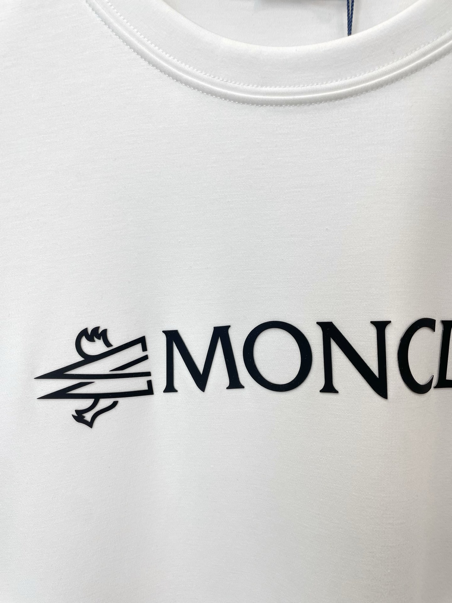 Moncler蒙口💥砸锅卖铁都要上的新款新款原单男士休闲短袖 高端定制 高端版本 时尚百搭爆款⚠️⚠️✨✨进口面料 手感