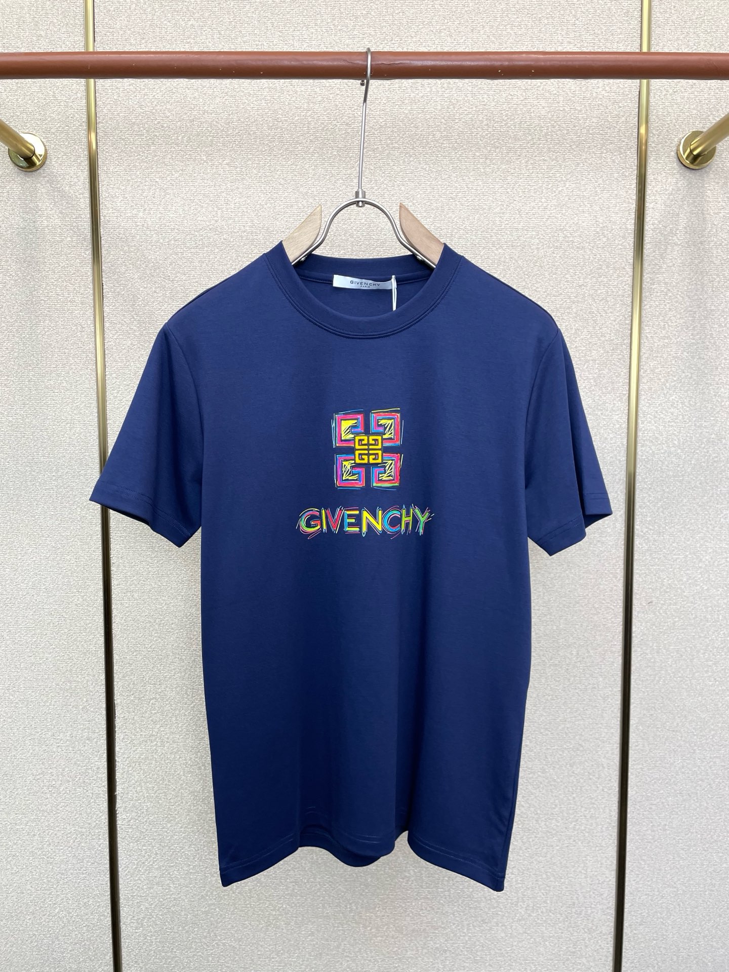 Givenchy纪梵希💥砸锅卖铁都要上的新款新款原单男士休闲短袖 高端定制 高端版本 时尚百搭爆款⚠️⚠️✨✨进口面料 