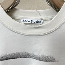 Acne Studios💥砸锅卖铁都要上的新款最新时尚长袖 经典设计感与颜值爆棚的外套,品质更是无法挑剔品控可以直接入手 Acne Studios💥砸锅卖铁都要上的新款最新时尚长袖 经典设计感与颜值爆棚的外套,品质更是无法挑剔品控可以直接入手