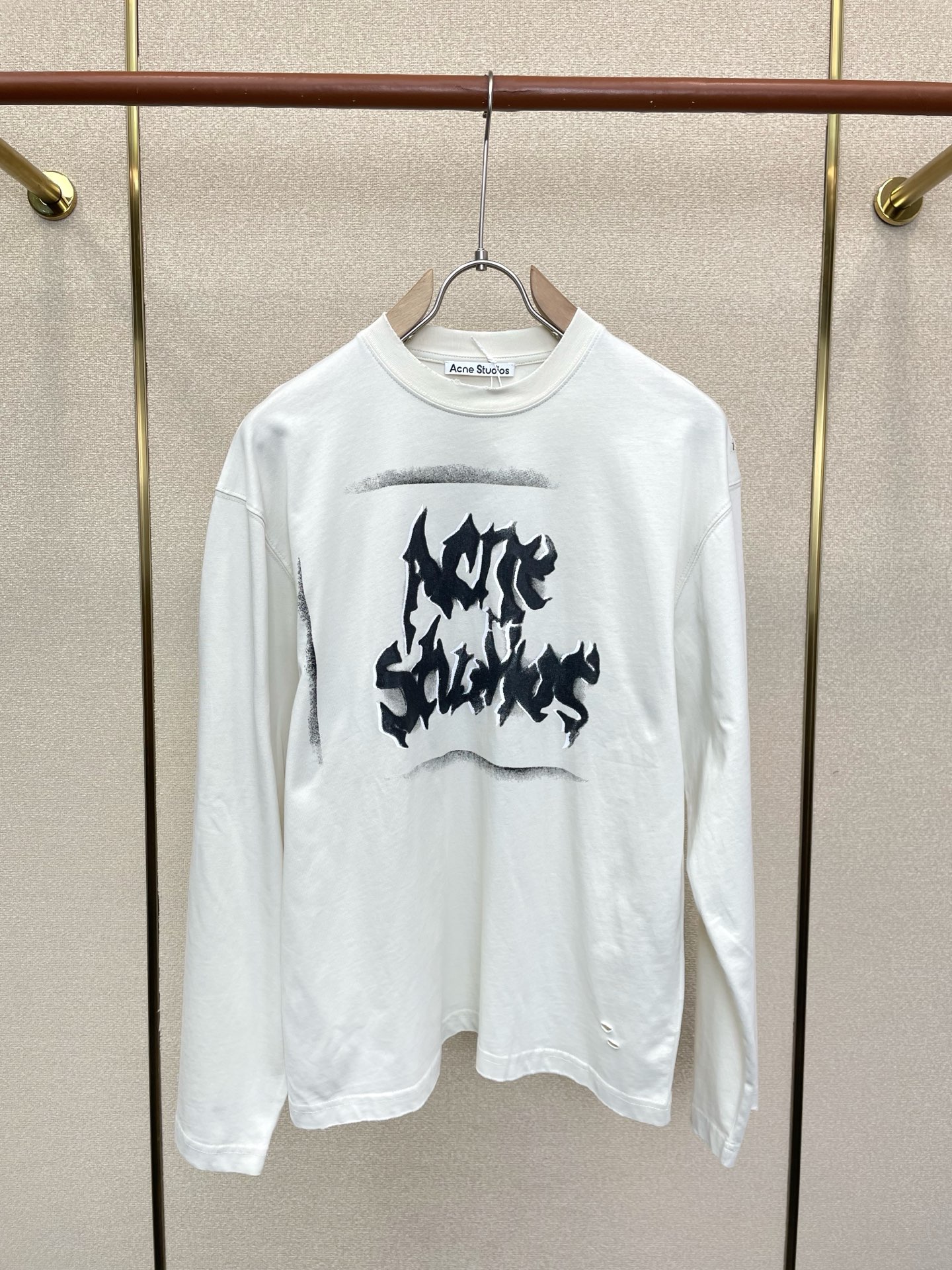 Acne Studios💥砸锅卖铁都要上的新款最新时尚长袖 经典设计感与颜值爆棚的外套,品质更是无法挑剔品控可以直接入手 Acne Studios💥砸锅卖铁都要上的新款最新时尚长袖 经典设计感与颜值爆棚的外套,品质更是无法挑剔品控可以直接入手