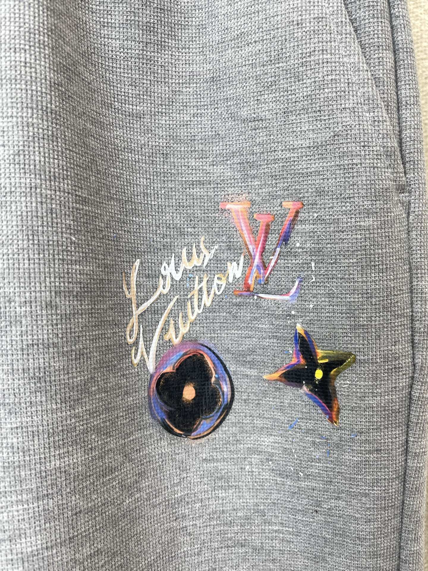 Louis Vuitton路易威登💥砸锅卖铁都要上的新款新款原单男士休闲短裤🩳高端定制 高端版本 时尚百搭爆款⚠️⚠️✨