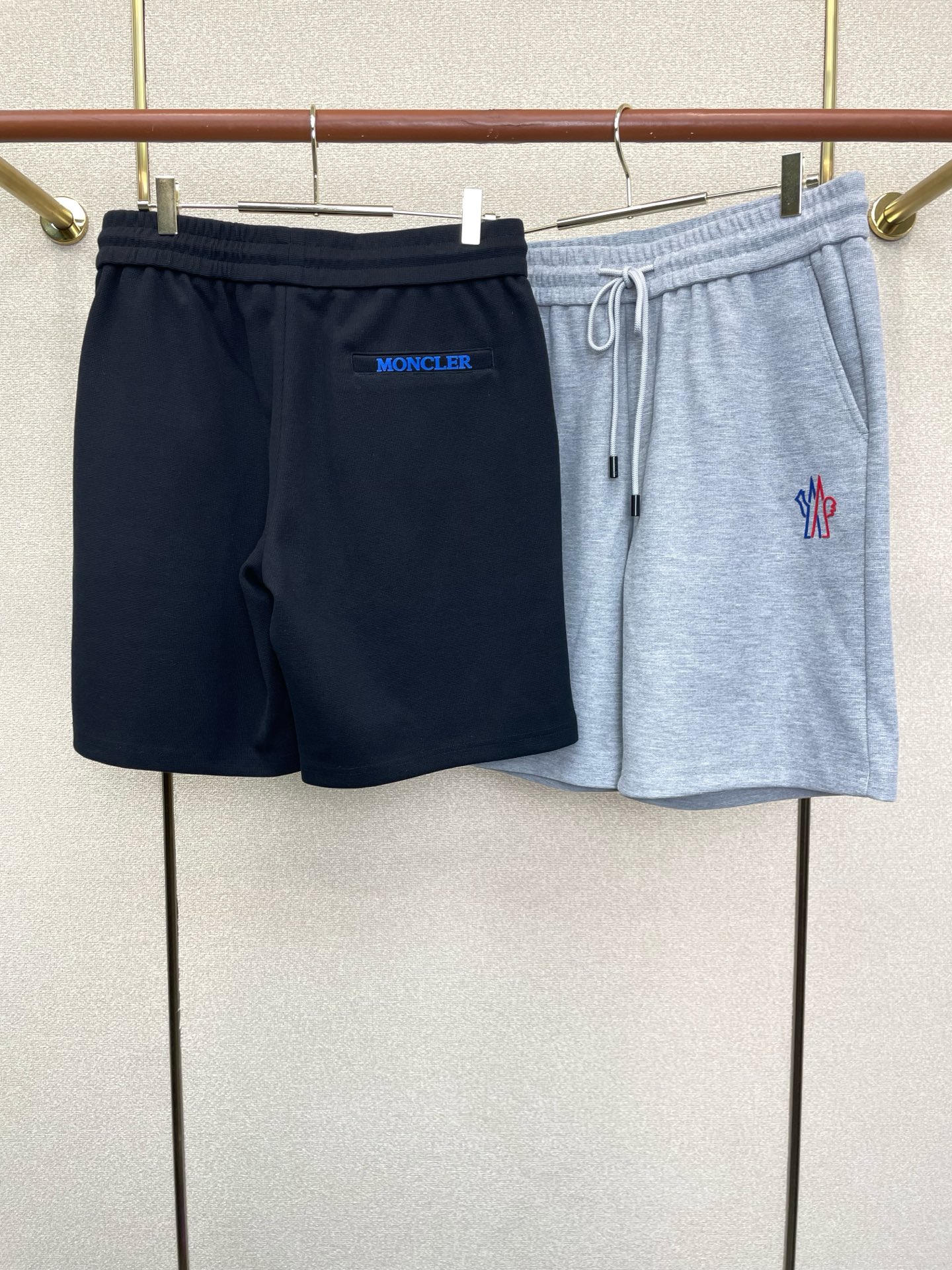 Moncler蒙口💥砸锅卖铁都要上的新款新款原单男士休闲短裤🩳高端定制 高端版本 时尚百搭爆款⚠️⚠️✨✨进口面料 手感