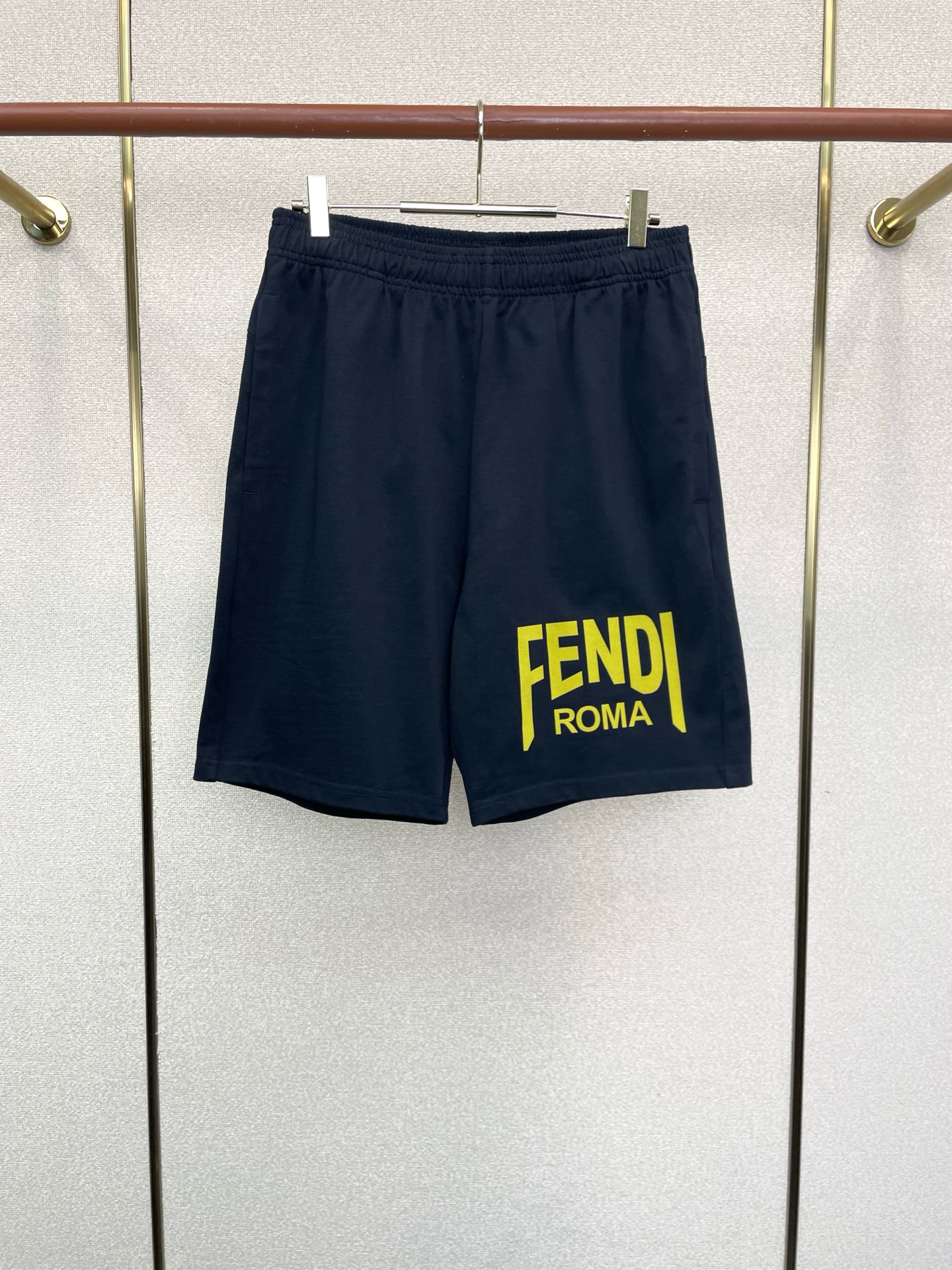 FENDI芬迪💥砸锅卖铁都要上的新款新款原单男士休闲短裤🩳高端定制 高端版本 时尚百搭爆款⚠️⚠️✨✨进口面料 手感超柔