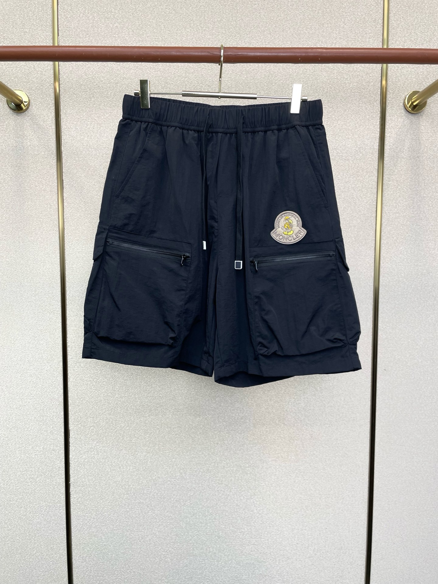 Moncler蒙口💥砸锅卖铁都要上的新款新款原单男士休闲短裤🩳高端定制 高端版本 时尚百搭爆款⚠️⚠️✨✨进口面料 手感