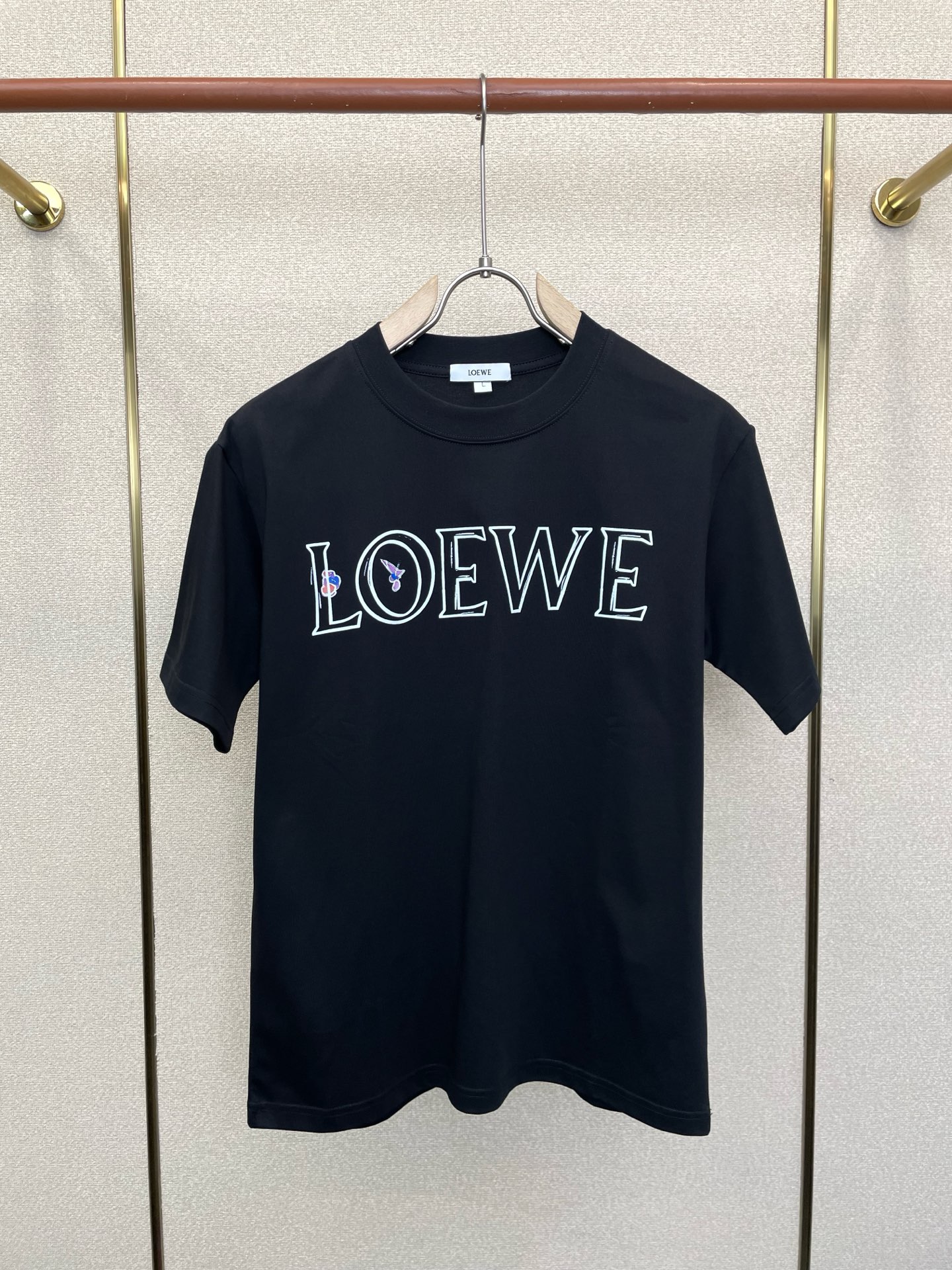 LOEWE罗意威💥砸锅卖铁都要上的新款新款原单男士休闲短袖 高端定制 高端版本 时尚百搭爆款⚠️⚠️✨✨进口面料 手感超
