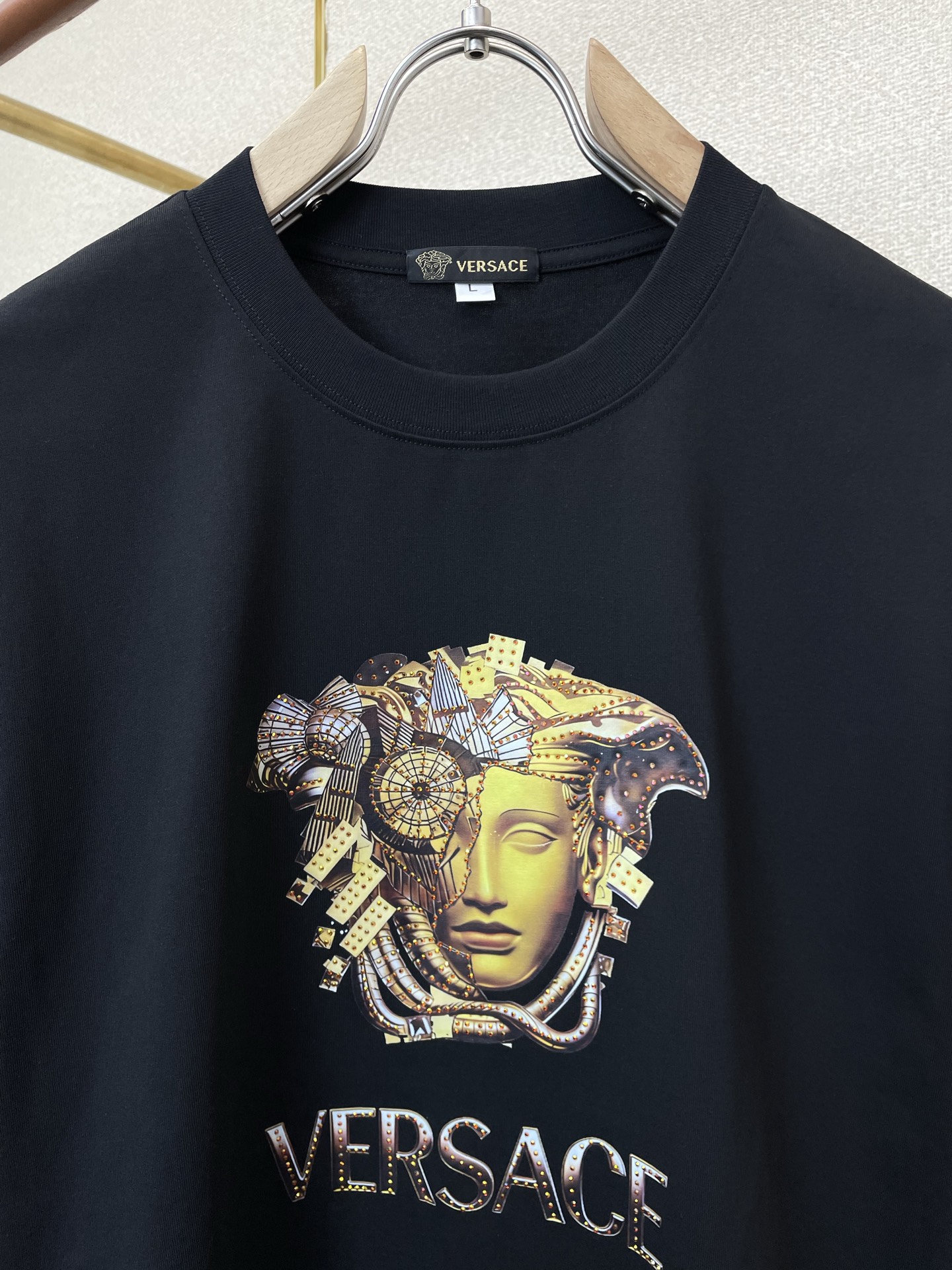 Versace范思哲💥砸锅卖铁都要上的新款新款原单男士休闲短袖 高端定制 高端版本 时尚百搭爆款⚠️⚠️✨✨进口面料 手