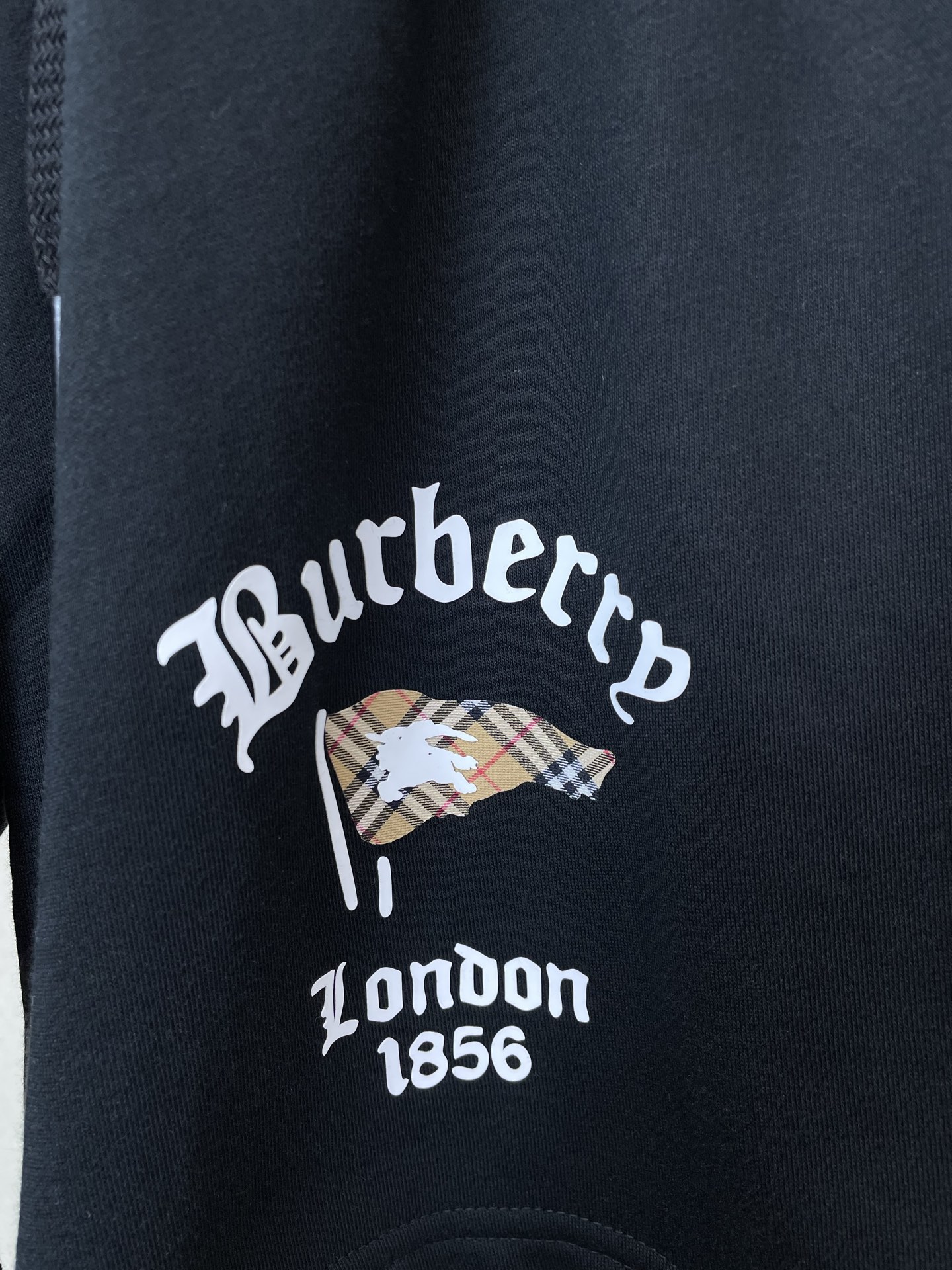 Burberry巴宝莉💥砸锅卖铁都要上的新款新款原单男士休闲短裤🩳高端定制 高端版本 时尚百搭爆款⚠️⚠️✨✨进口面料 