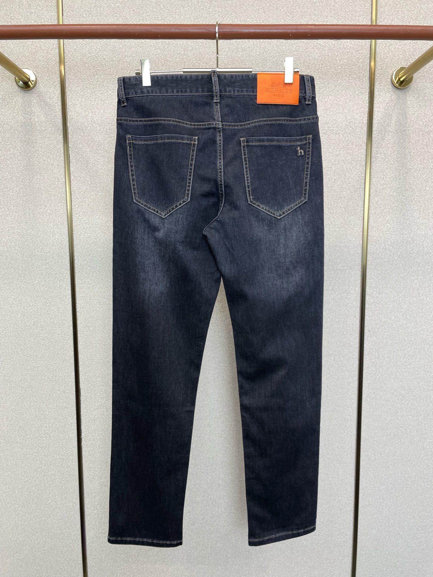 Hermès爱马仕💥砸锅卖铁都要上的新款新款休闲牛仔裤👖高端版本 专柜定制面料 透气舒适度高，细节无可挑剔，品牌元素设计