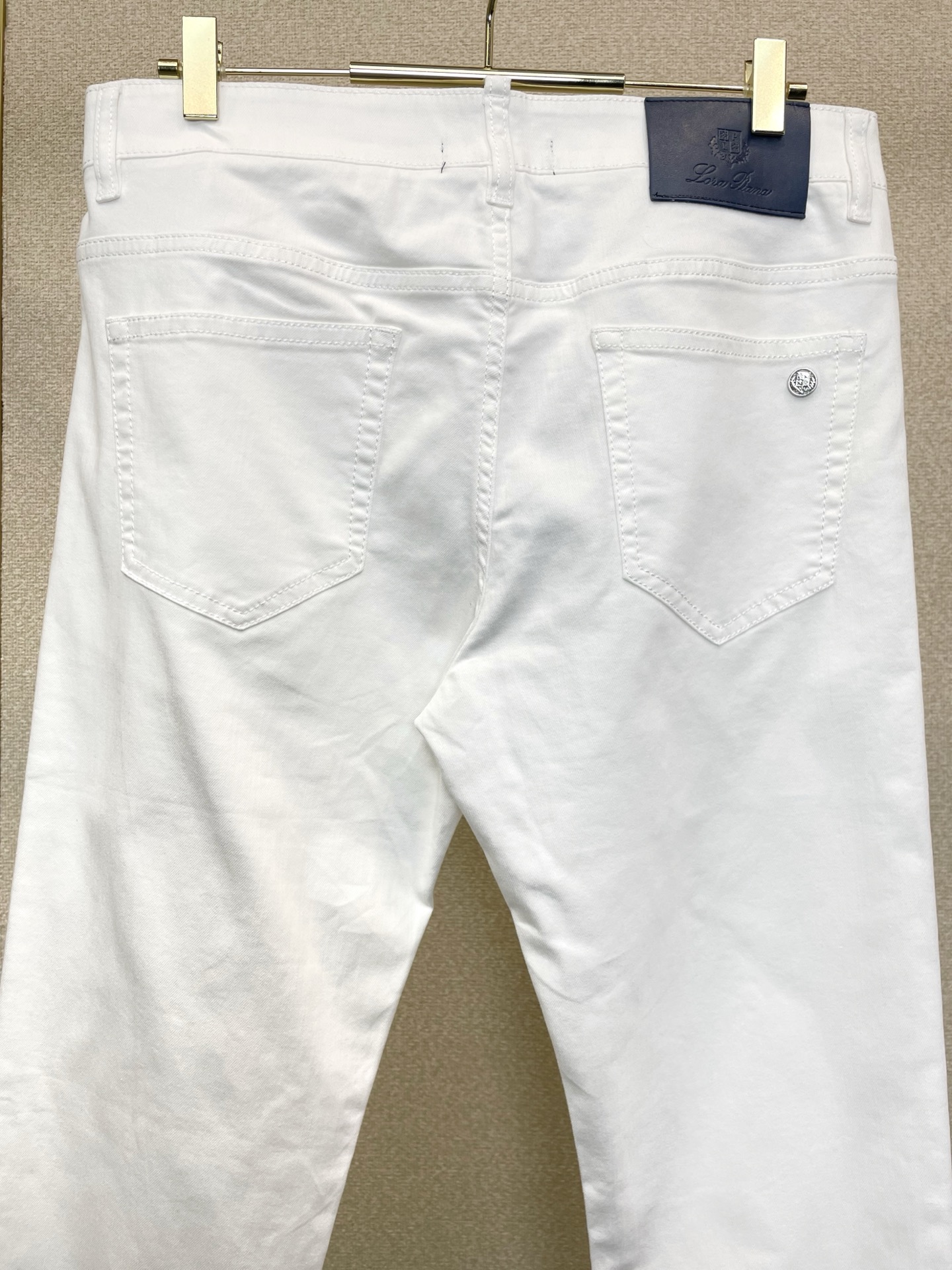 Loro piana-Loro Piana诺悠翩雅💥砸锅卖铁都要上的新款新款休闲牛仔裤👖高端版本 专柜定制面料 透气舒适 Loro piana-Loro Piana诺悠翩雅💥砸锅卖铁都要上的新款新款休闲牛仔裤👖高端版本 专柜定制面料 透气舒适