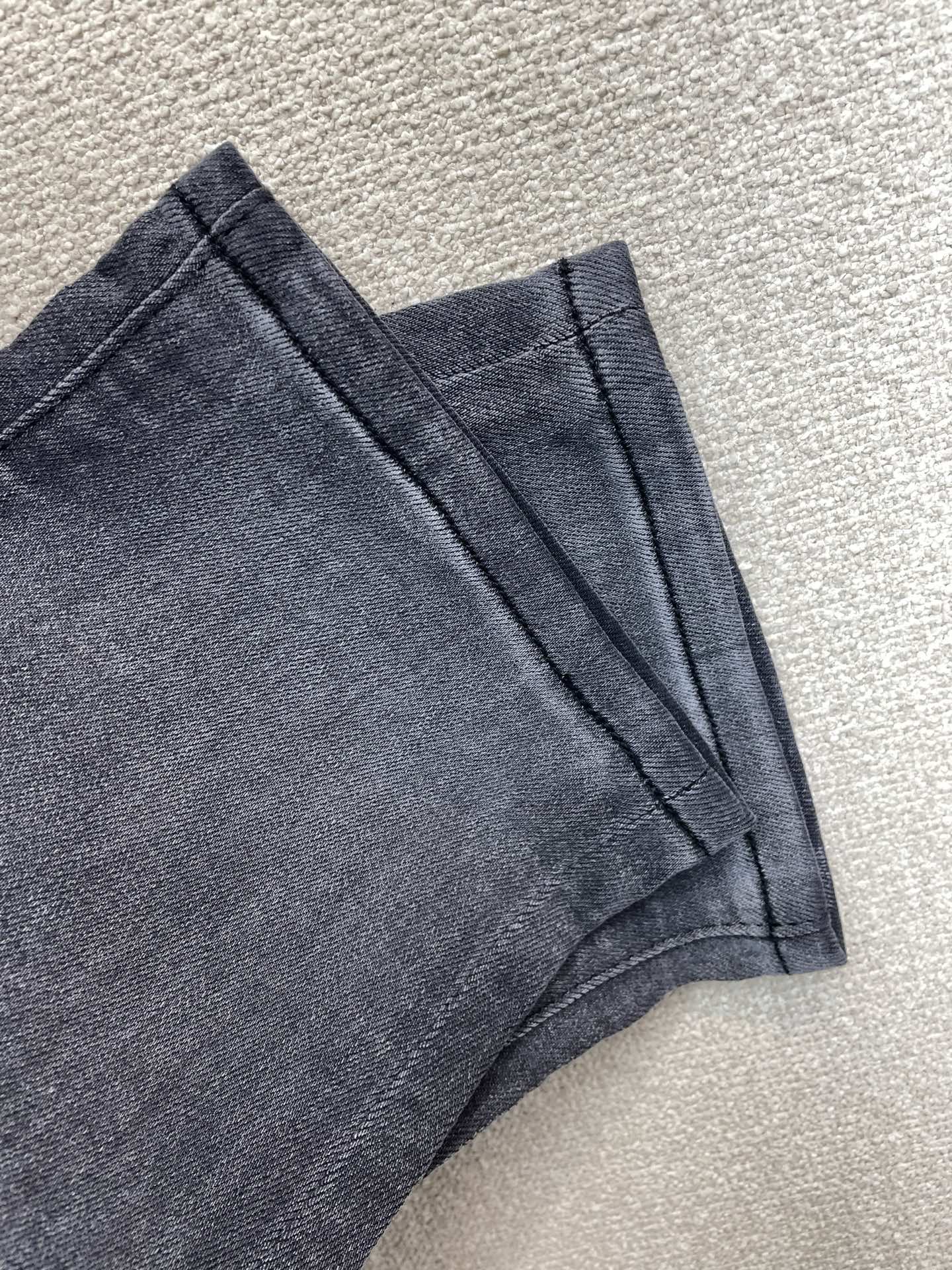 Hermès爱马仕💥砸锅卖铁都要上的新款新款休闲牛仔裤👖高端版本 专柜定制面料 透气舒适度高，细节无可挑剔，品牌元素设计