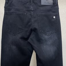 Loro piana-Loro Piana诺悠翩雅💥砸锅卖铁都要上的新款新款休闲牛仔裤👖高端版本 专柜定制面料 透气舒适 Loro piana-Loro Piana诺悠翩雅💥砸锅卖铁都要上的新款新款休闲牛仔裤👖高端版本 专柜定制面料 透气舒适