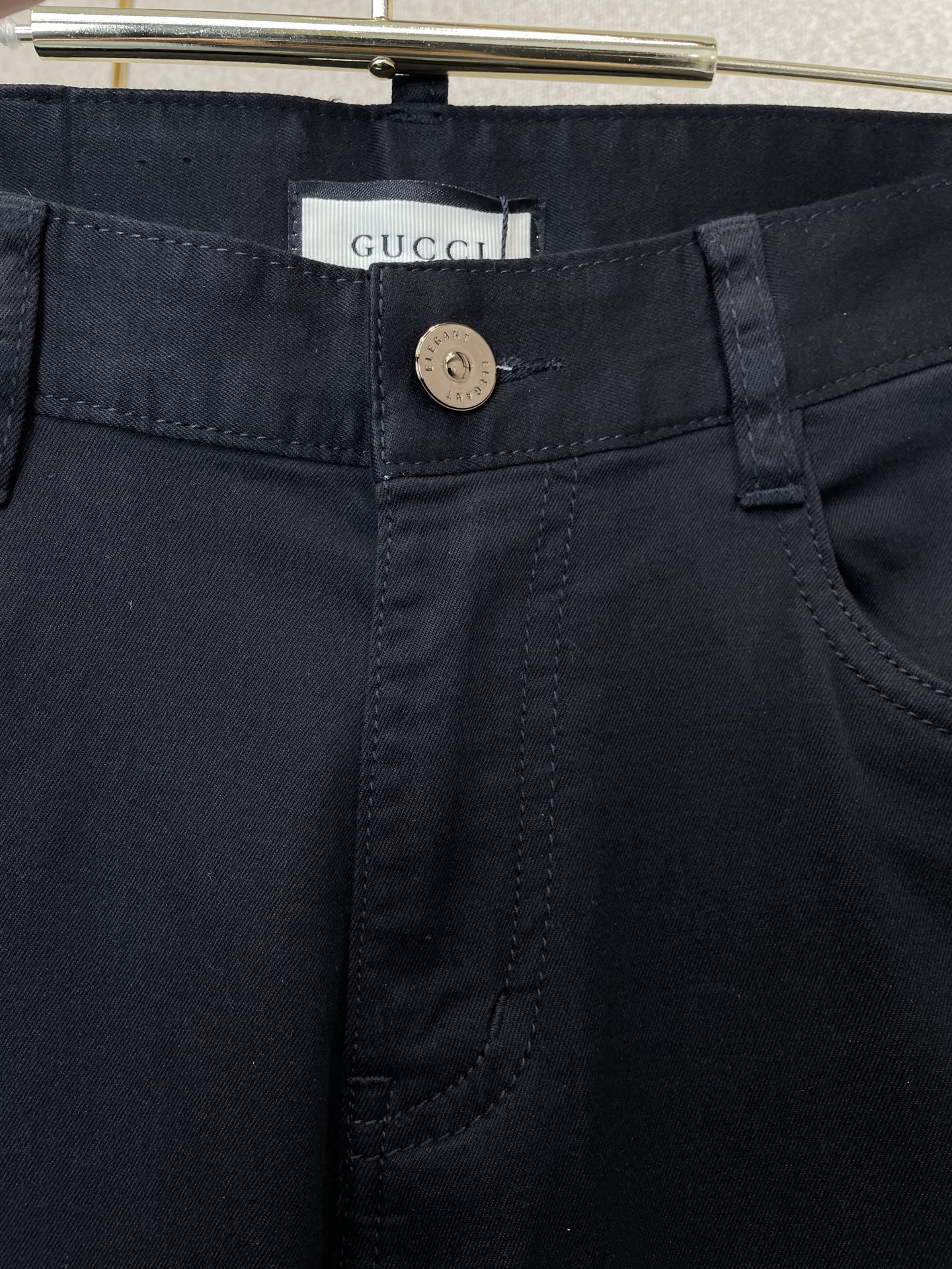 Gucci古驰💥独家专供新款休闲牛仔裤👖高端版本 专柜定制面料 透气舒适度高，细节无可挑剔，品牌元素设计理念，体现高品质