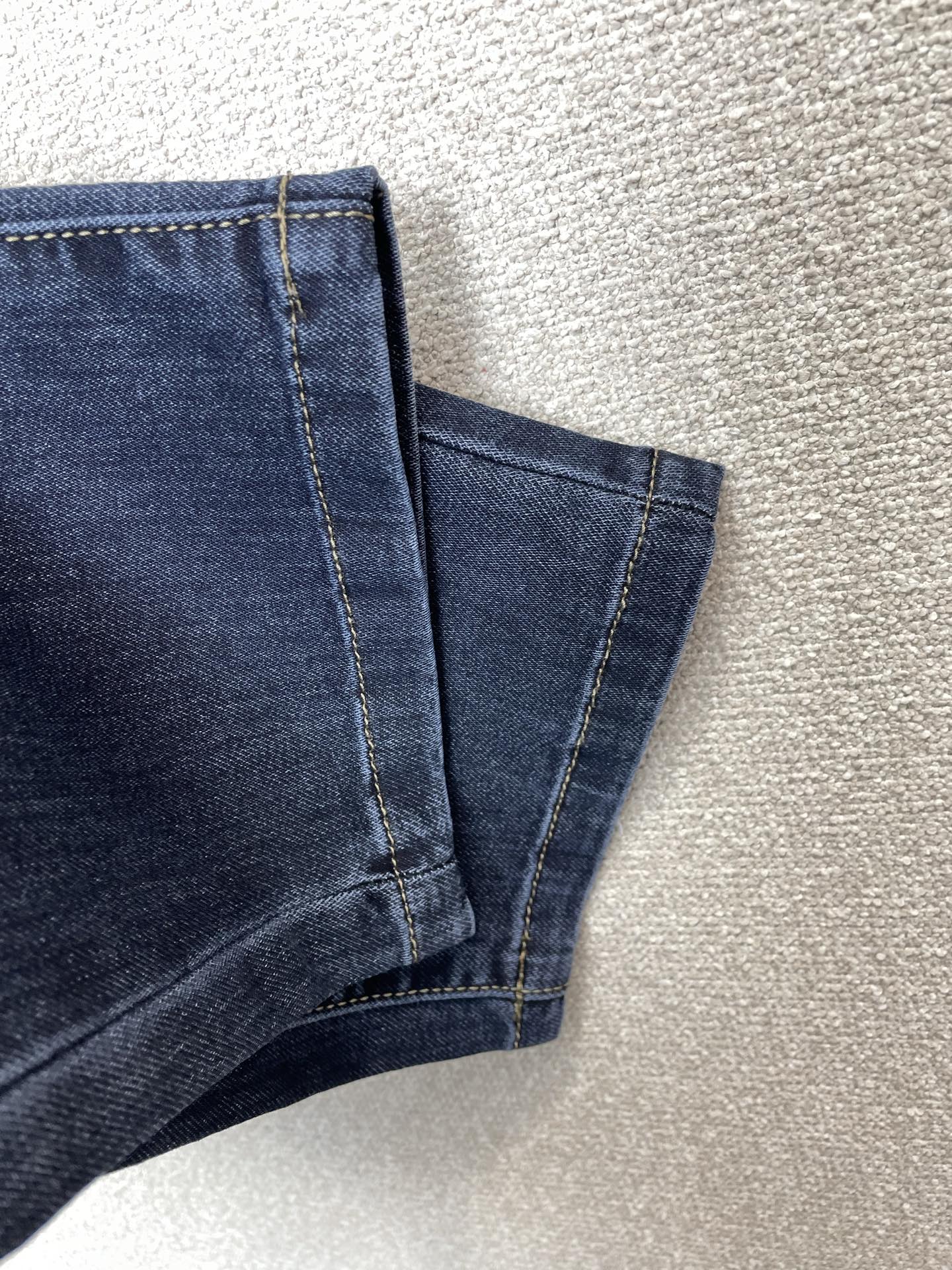 ZEGNA杰尼亚💥独家专供新款休闲牛仔裤👖高端版本 专柜定制面料 透气舒适度高，细节无可挑剔，品牌元素设计理念，体现高品