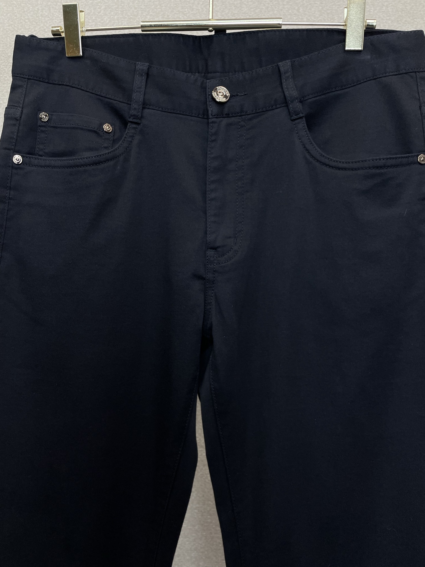 Bottega Veneta葆蝶家💥砸锅卖铁都要上的新款新款休闲牛仔裤👖高端版本 专柜定制面料 透气舒适度高，细节无可挑