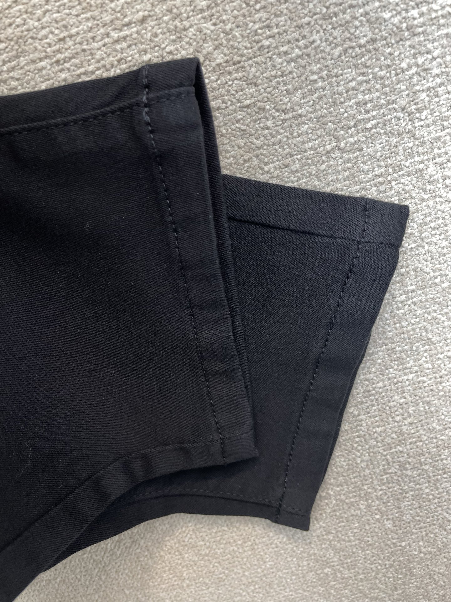 Bottega Veneta葆蝶家💥砸锅卖铁都要上的新款新款休闲牛仔裤👖高端版本 专柜定制面料 透气舒适度高，细节无可挑