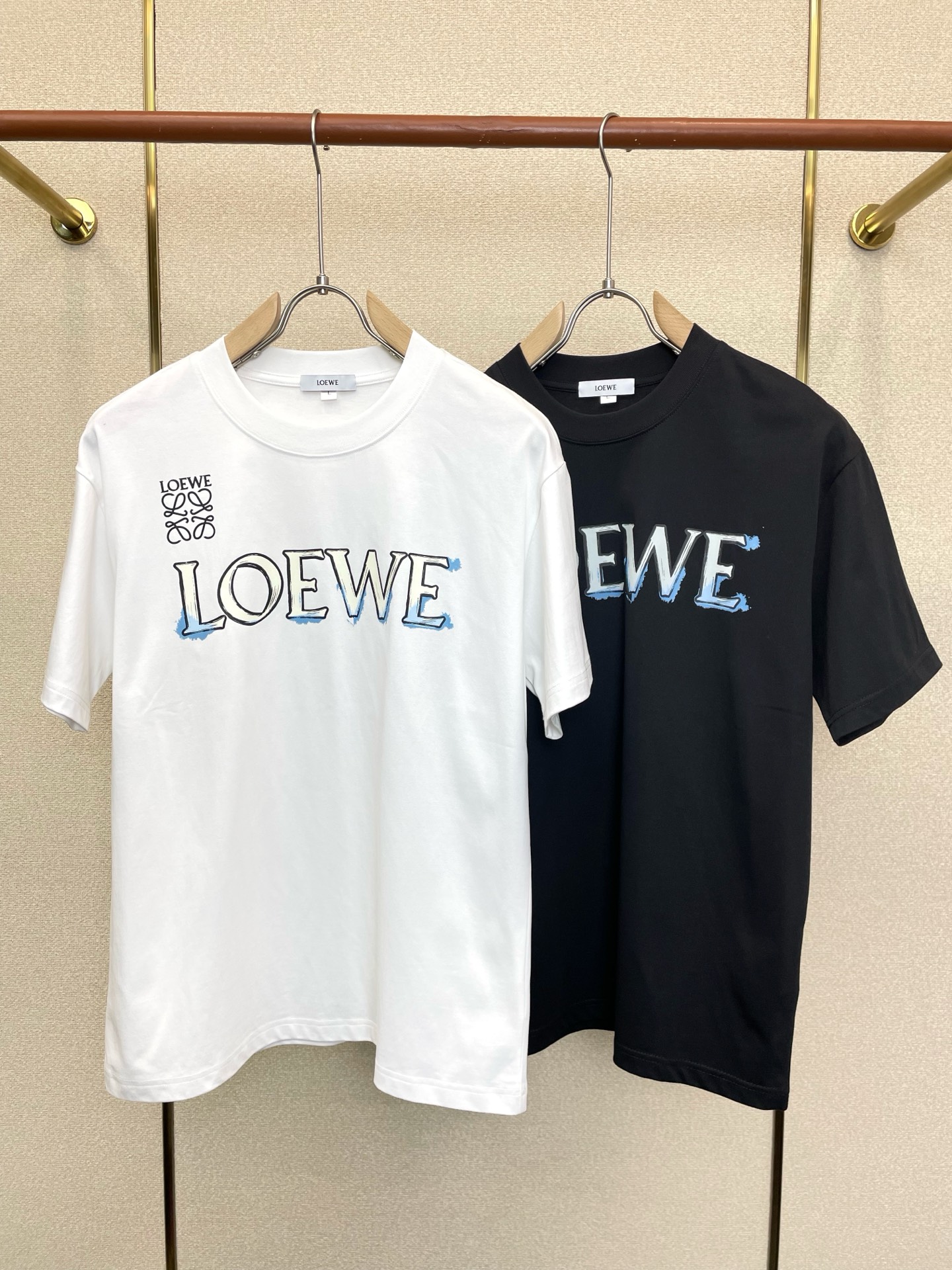 LOEWE罗意威💥独家专供新款原单男士休闲短袖 高端定制 高端版本 时尚百搭爆款⚠️⚠️✨✨进口面料 手感超柔软细腻  