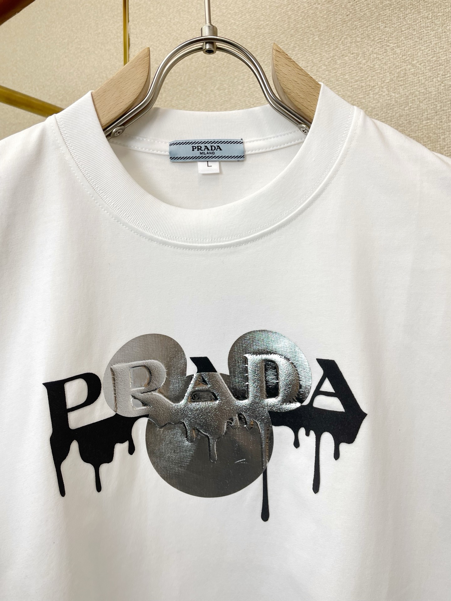 Prada普拉达💥砸锅卖铁都要上的新款新款原单男士休闲短袖 高端定制 高端版本 时尚百搭爆款⚠️⚠️✨✨进口面料 手感超