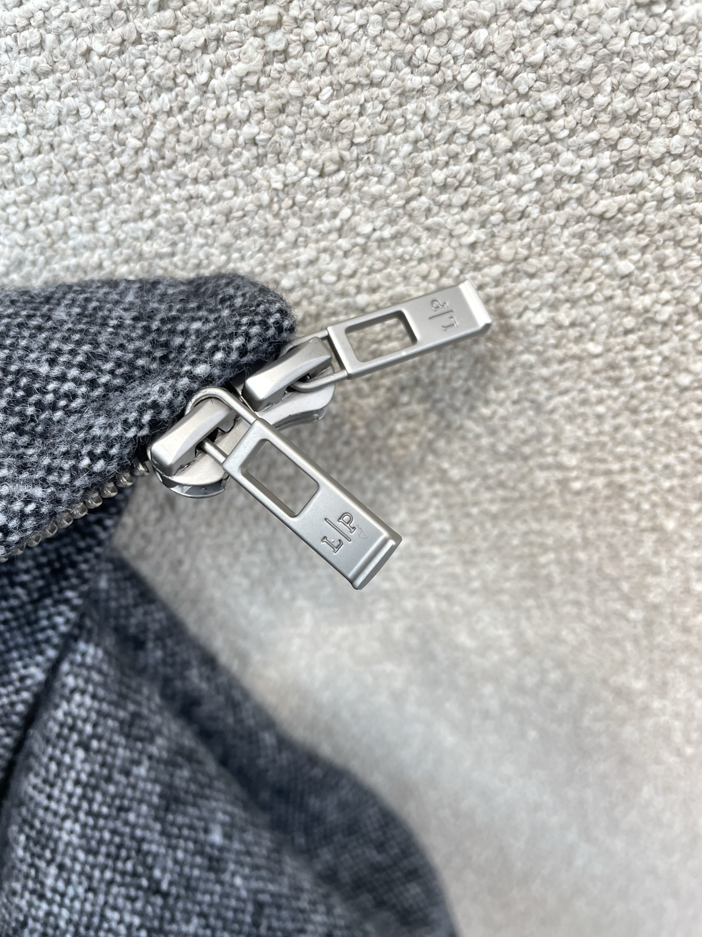 Loro piana-Loro Piana 诺悠翩雅💥独家专供最新时尚外套 经典设计感与颜值爆棚的外套，品质更是无法挑剔