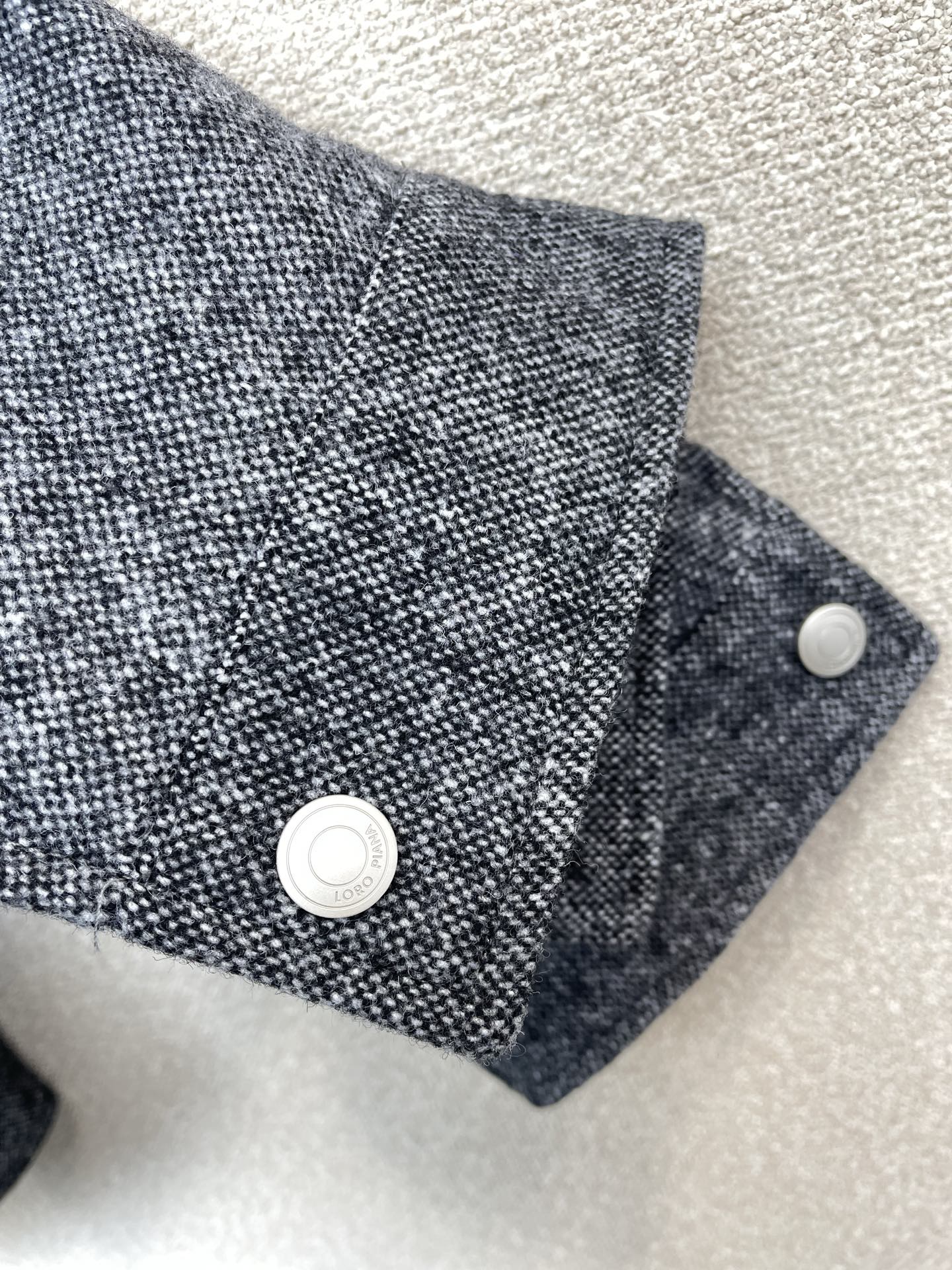 Loro piana-Loro Piana 诺悠翩雅💥独家专供最新时尚外套 经典设计感与颜值爆棚的外套，品质更是无法挑剔