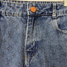 Louis Vuitton路易威登💥独家专供新款牛仔裤👖高端版本!专柜定制面料 透气舒适度高,细节无可挑剔,品牌元素设计 Louis Vuitton路易威登💥独家专供新款牛仔裤👖高端版本!专柜定制面料 透气舒适度高,细节无可挑剔,品牌元素设计