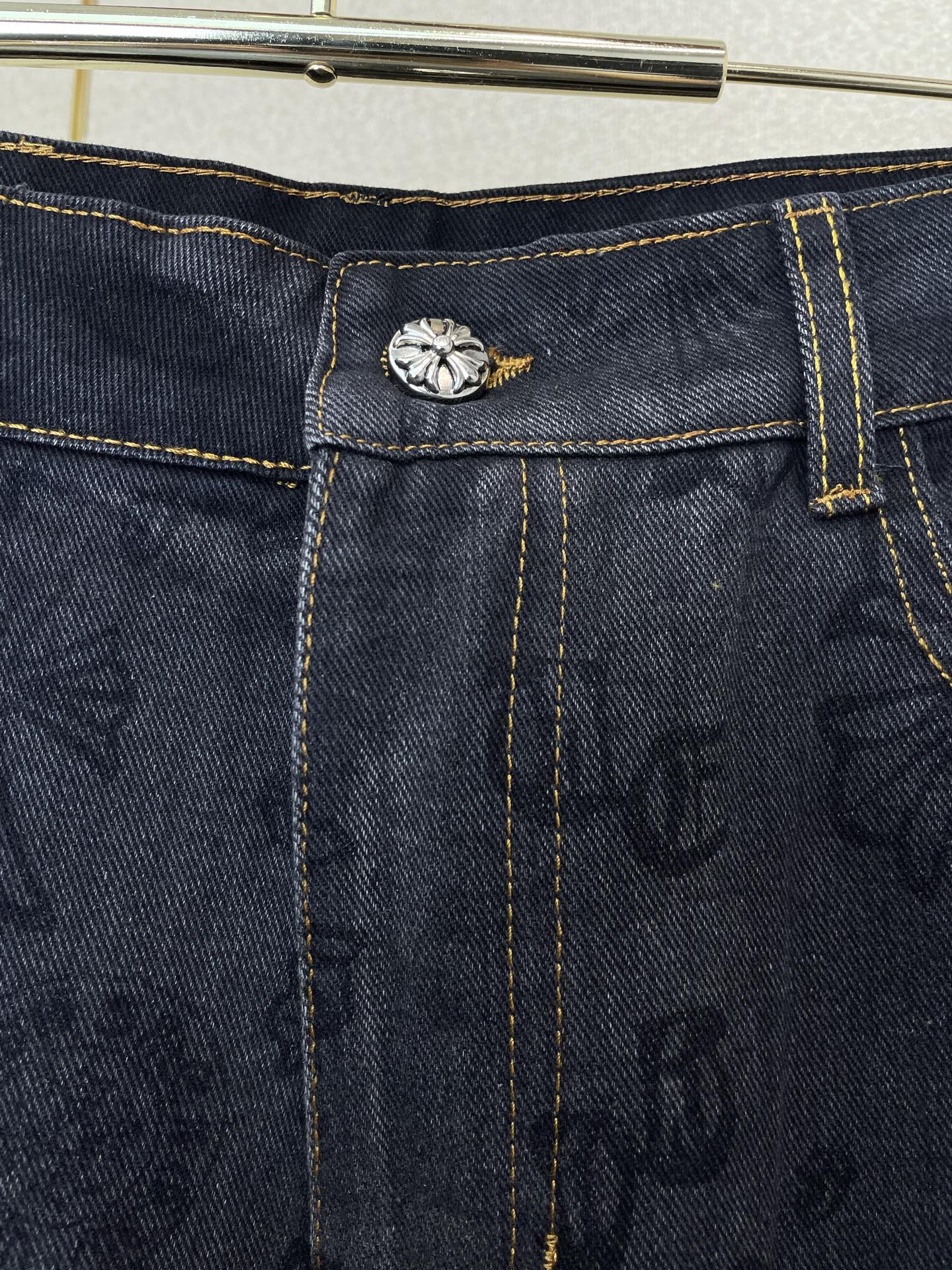 Chrome hearts克罗心💥独家专供新款牛仔裤👖高端版本！专柜定制面料 透气舒适度高，细节无可挑剔，品牌元素设计理