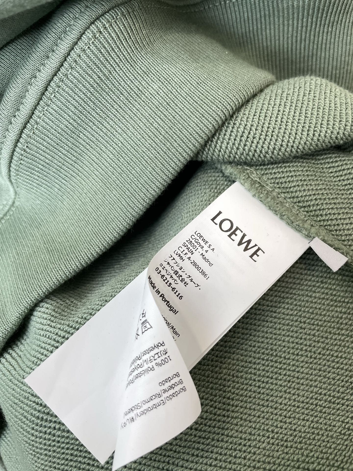 LOEWE罗意威💥独家专供最新时尚卫衣 经典设计感与颜值爆棚的外套,品质更是无法挑剔品控可以直接入手,不容过错的高端臻品 LOEWE罗意威💥独家专供最新时尚卫衣 经典设计感与颜值爆棚的外套,品质更是无法挑剔品控可以直接入手,不容过错的高端臻品